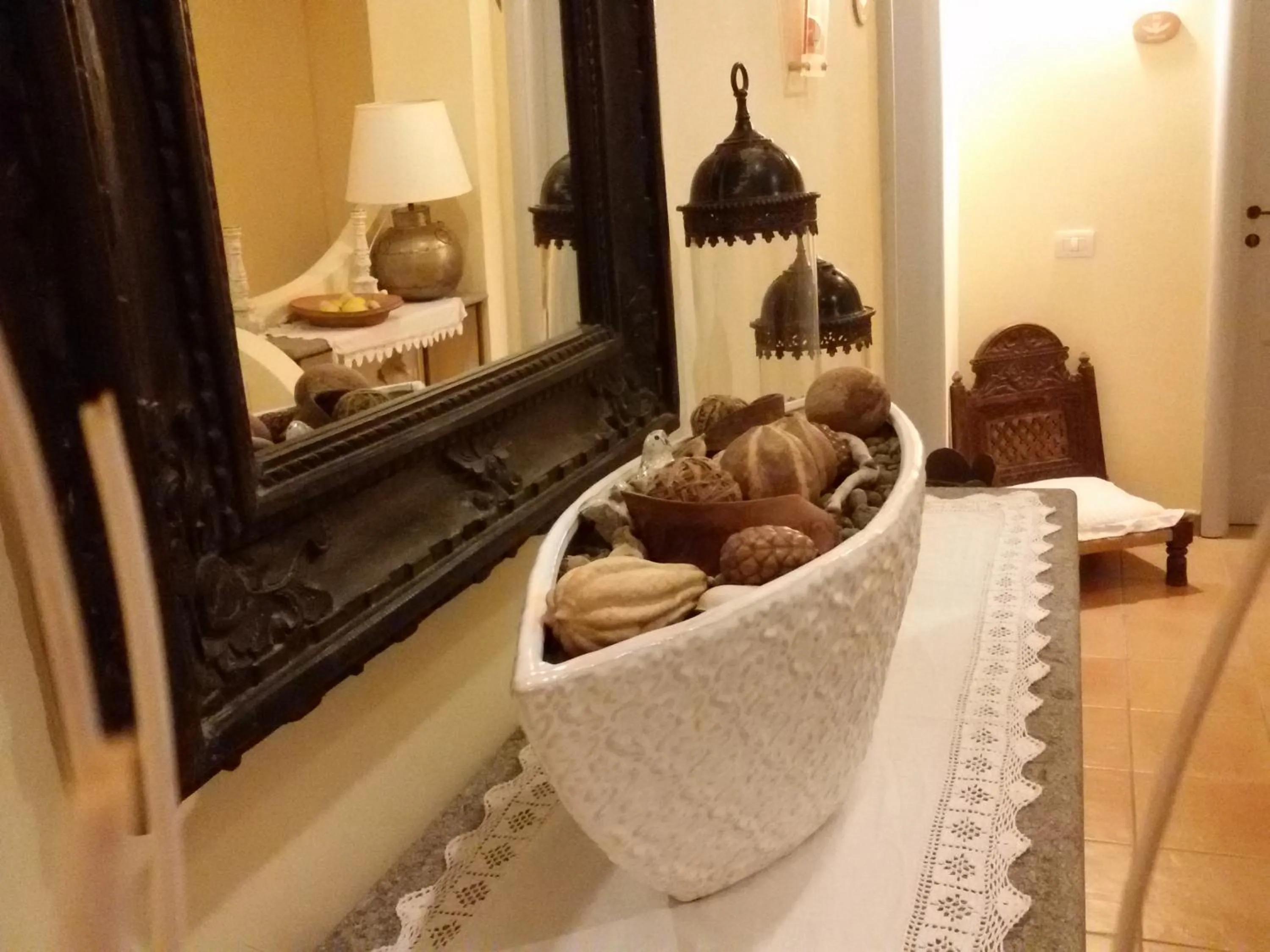 Decorative detail in Marulivo Hotel