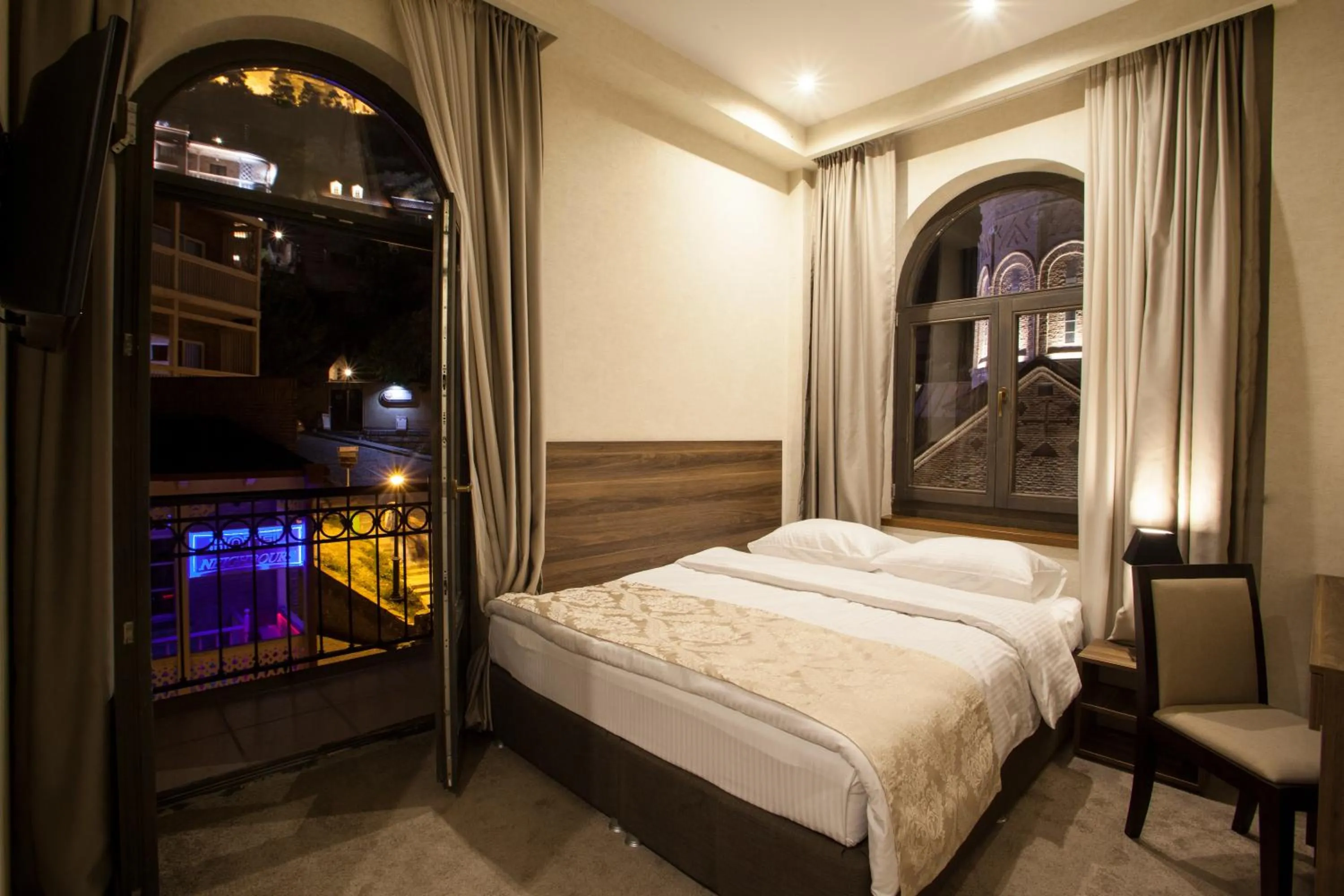 Bed in Old Meidan Tbilisi By Urban Hotels