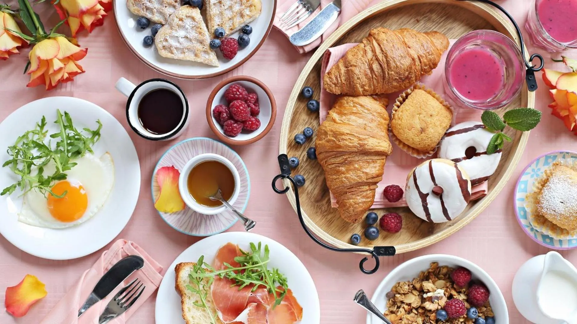 Restaurant/places to eat in Kempinski Hotel Gold Coast City