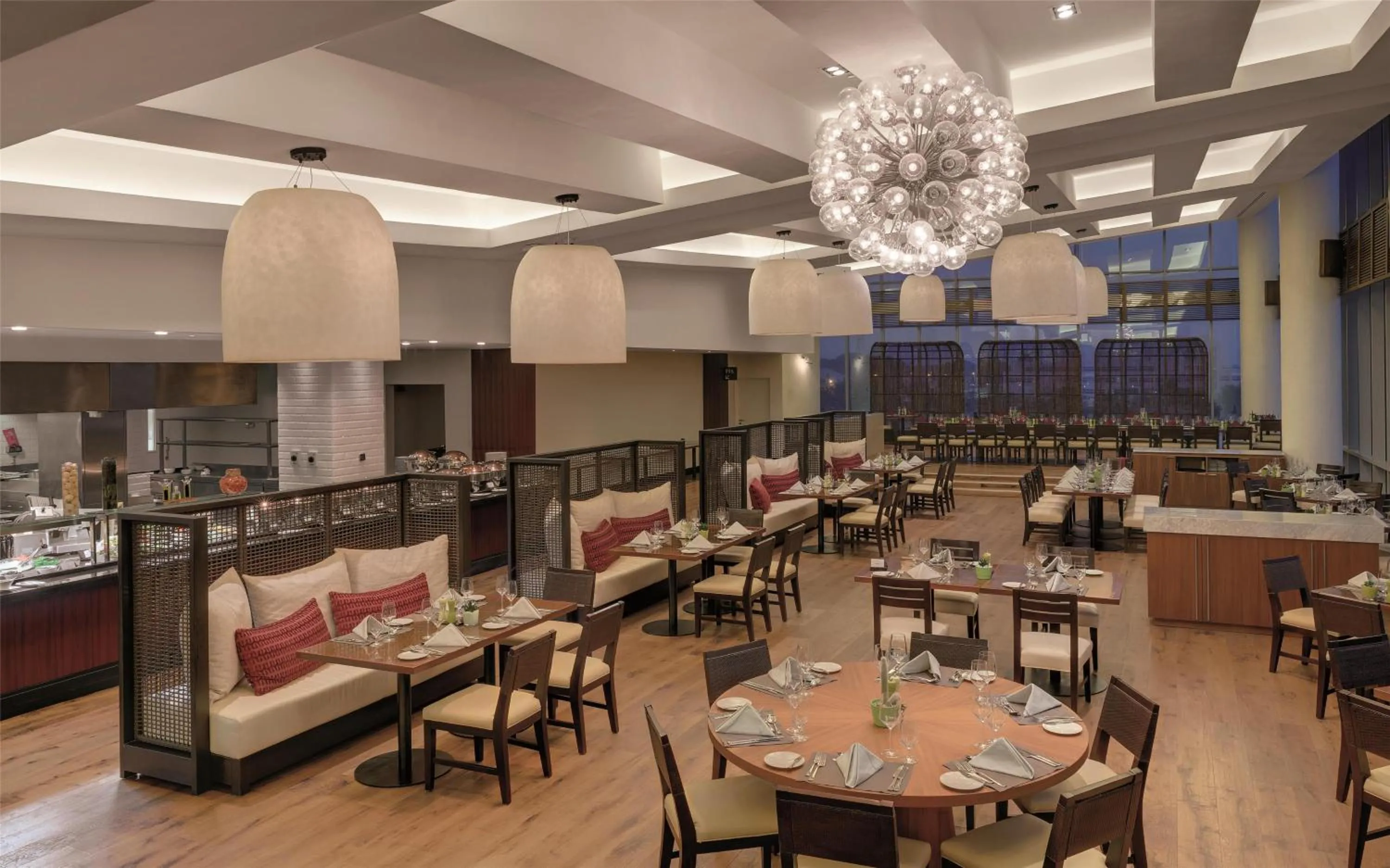 Restaurant/places to eat in Kempinski Hotel Gold Coast City