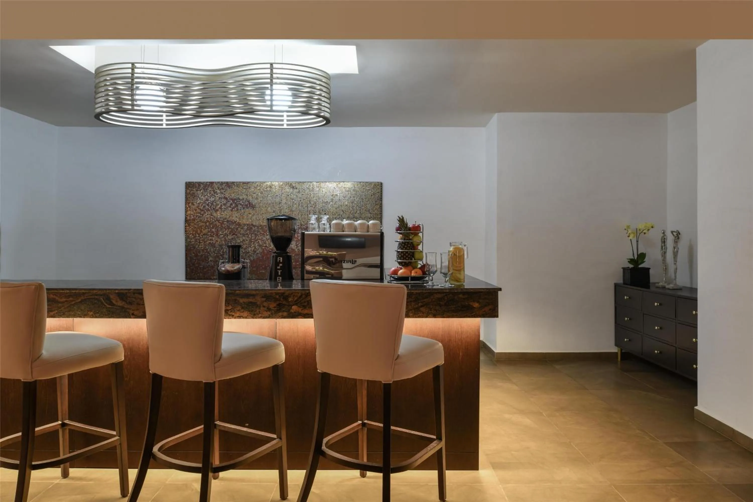 Restaurant/places to eat in Kempinski Hotel Gold Coast City