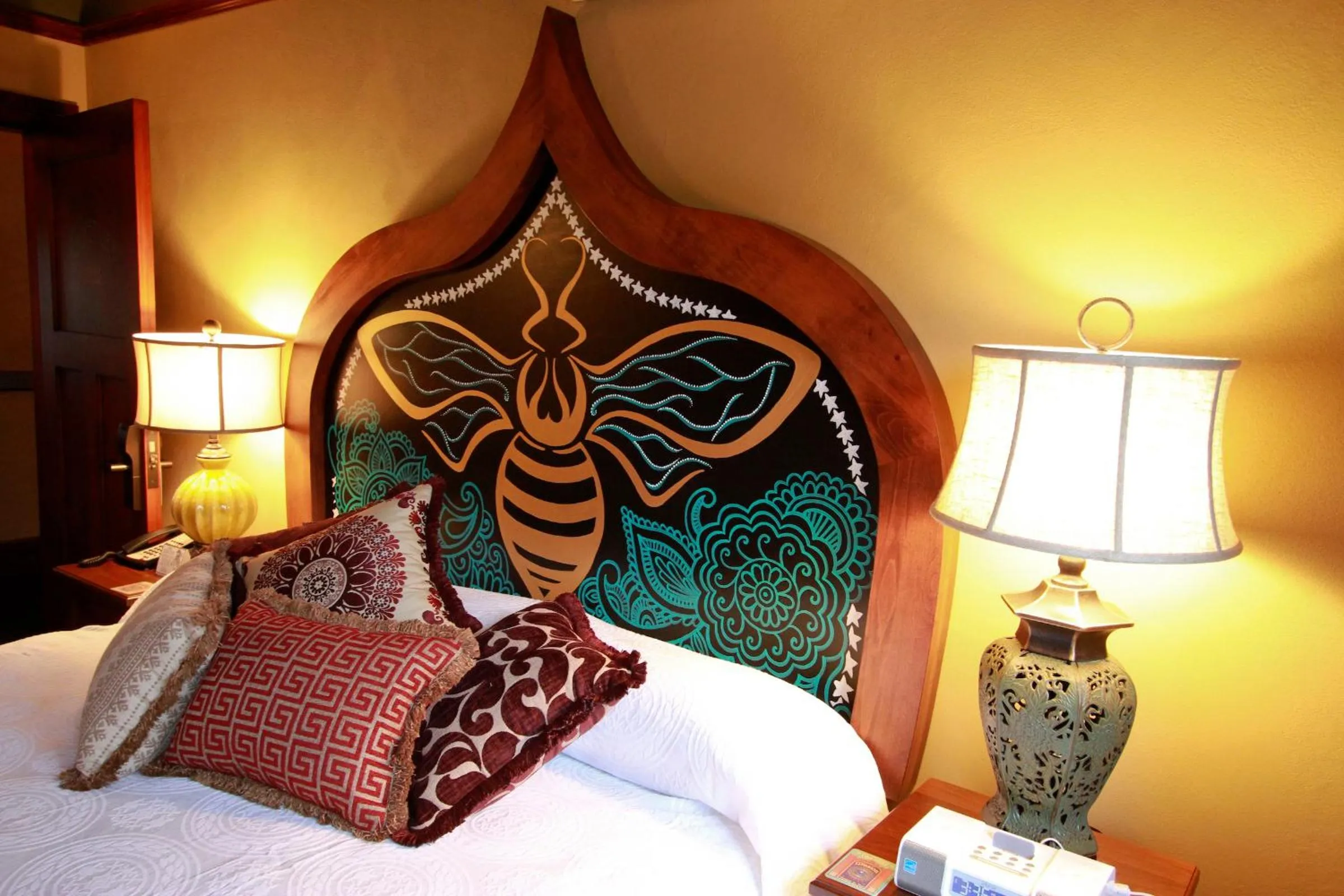 Decorative detail, Bed in McMenamins Kennedy School