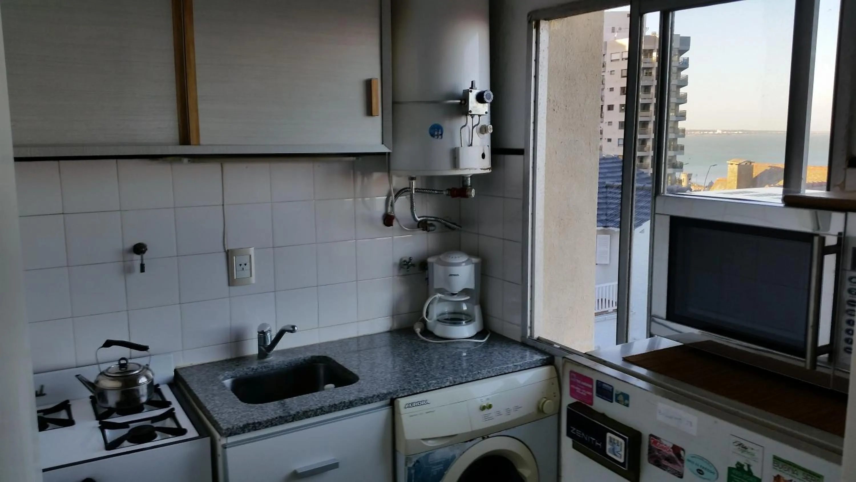 Kitchen or kitchenette in Studio Playa Varesse