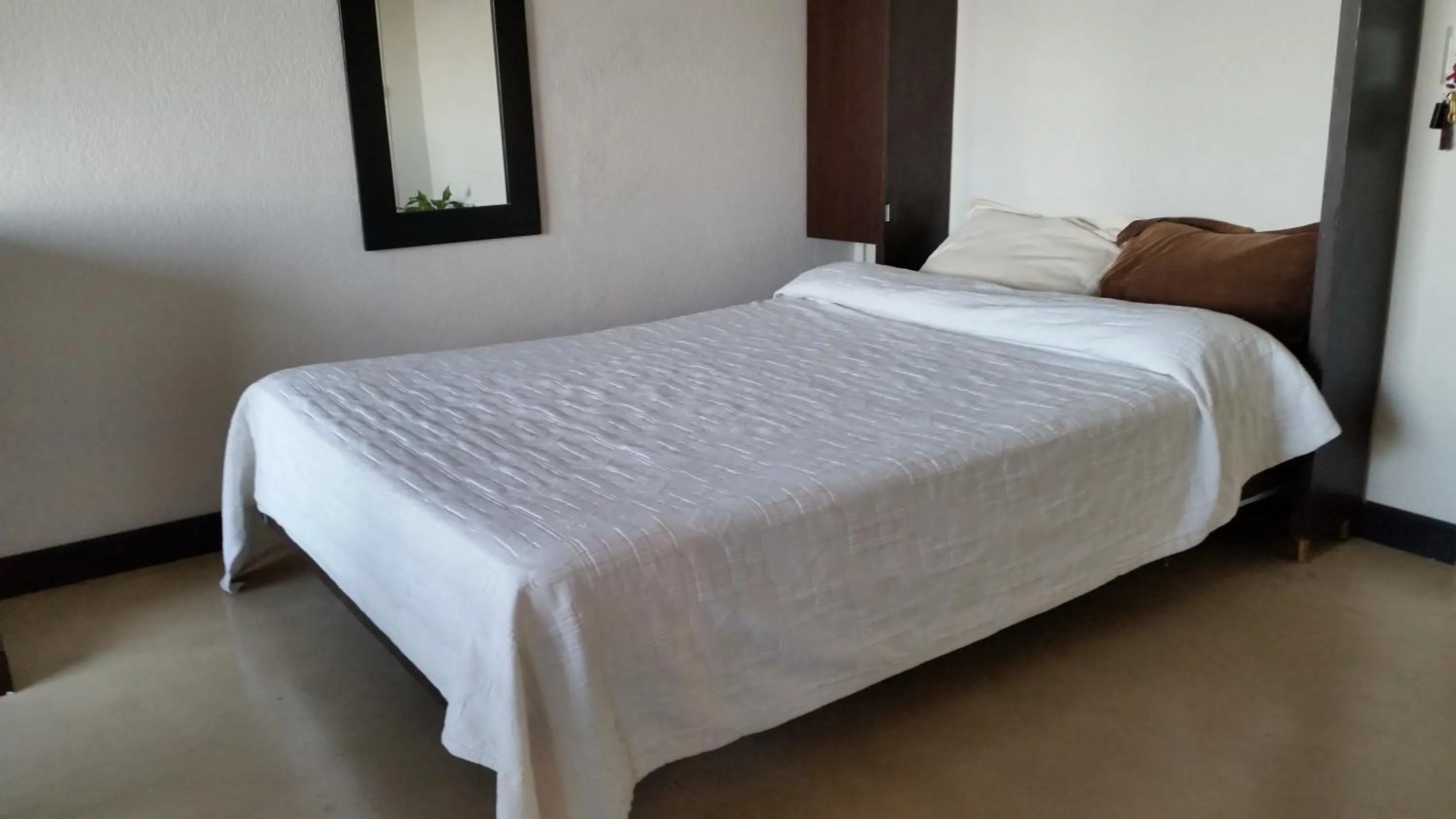Bedroom, Bed in Studio Playa Varesse