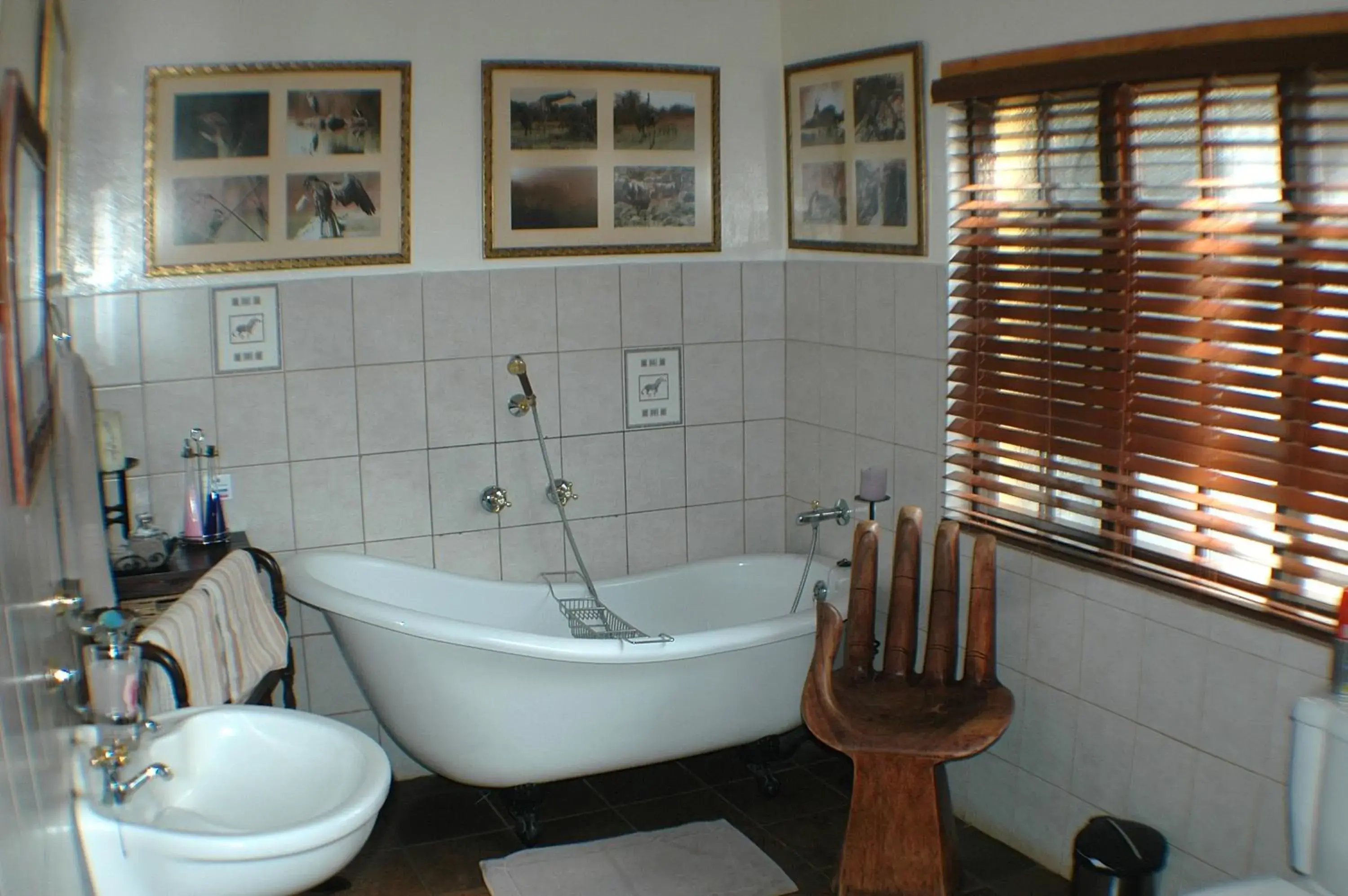 Bathroom in Trees Too Guest Lodge Bathroom in Trees Too Guest Lodge