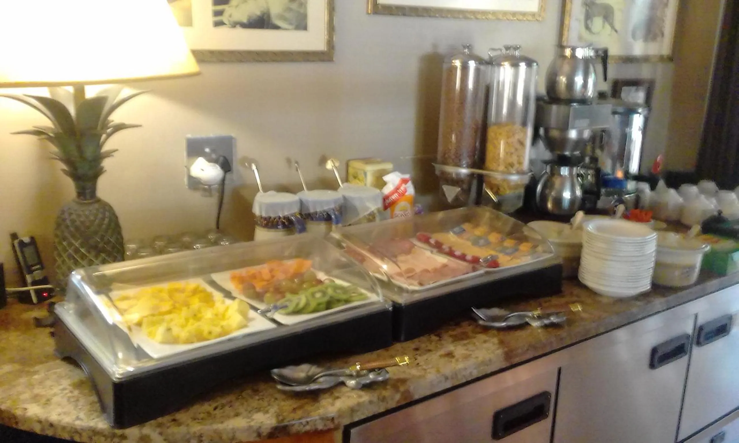 Breakfast in Trees Too Guest Lodge