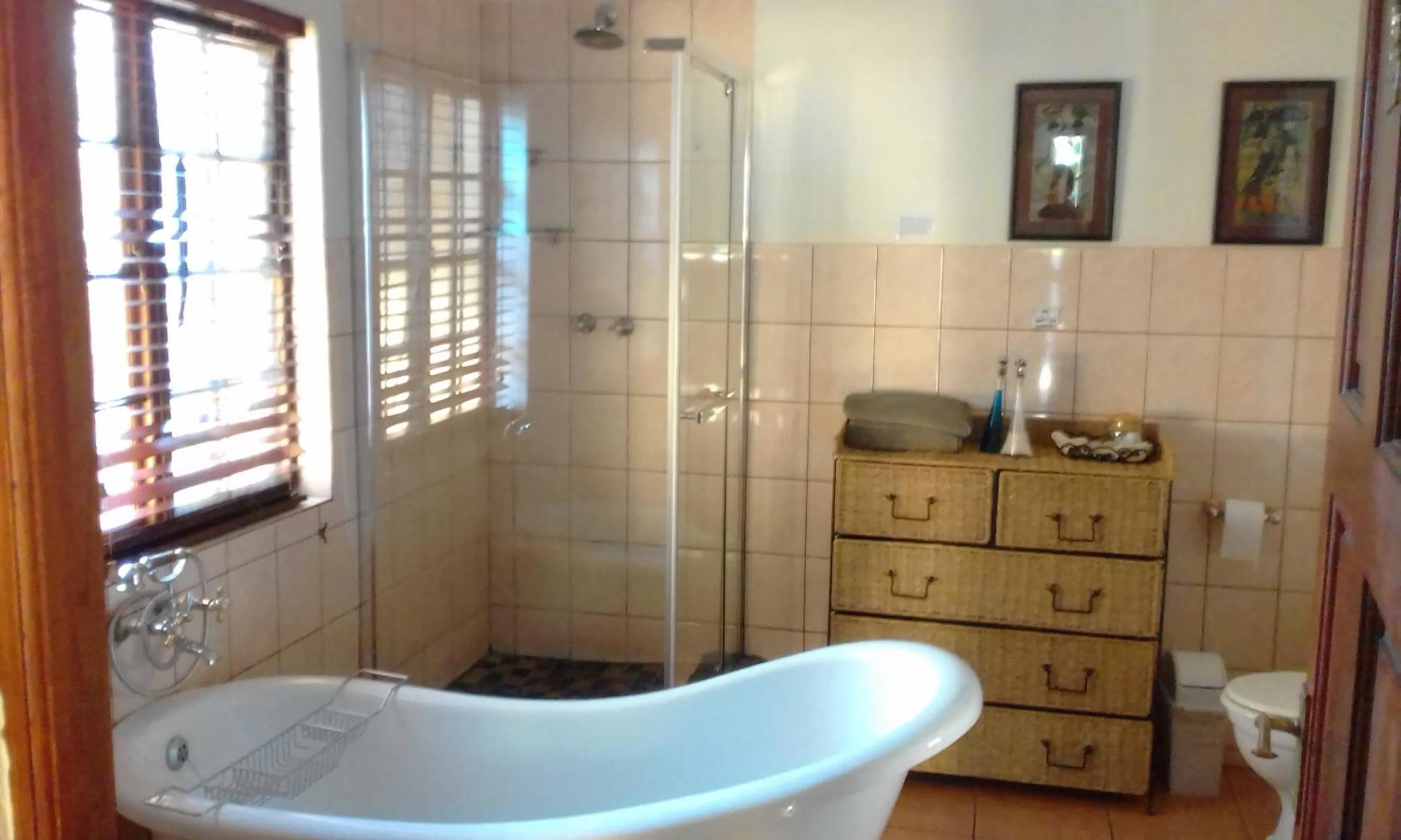 Bathroom in Trees Too Guest Lodge