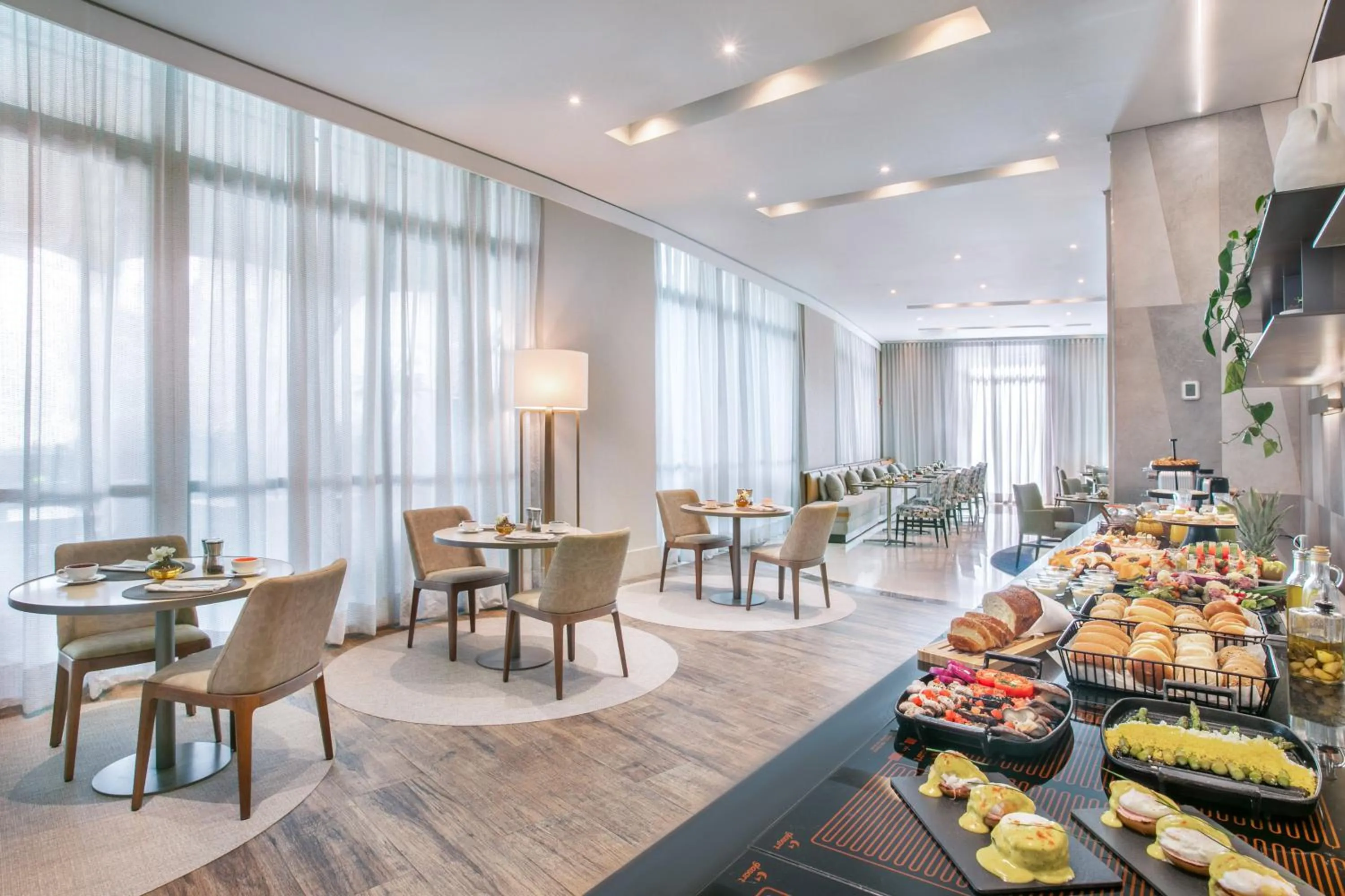 Lounge or bar in Meliá Jardim Europa