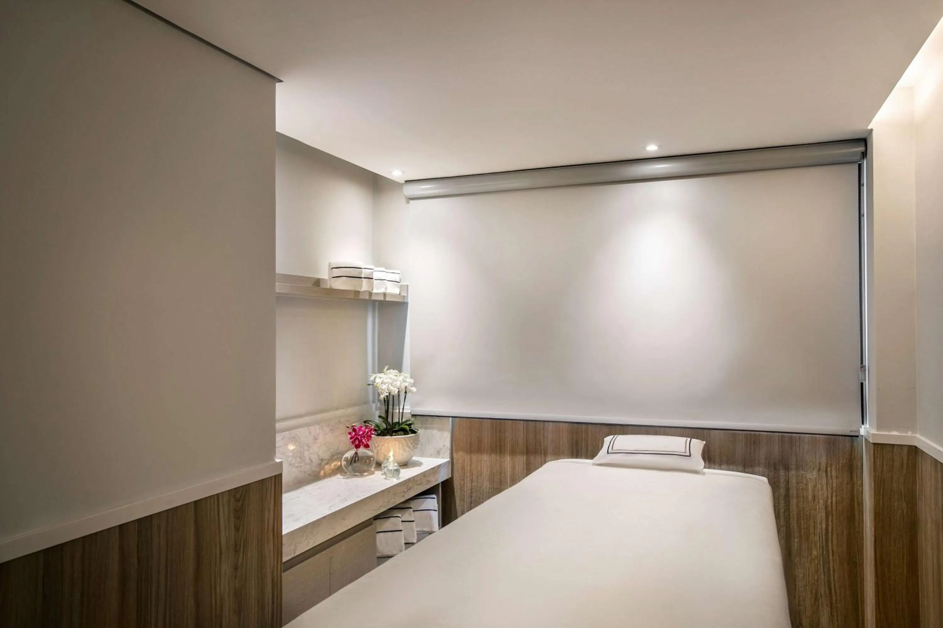 Nearby landmark, Bed in Meliá Jardim Europa