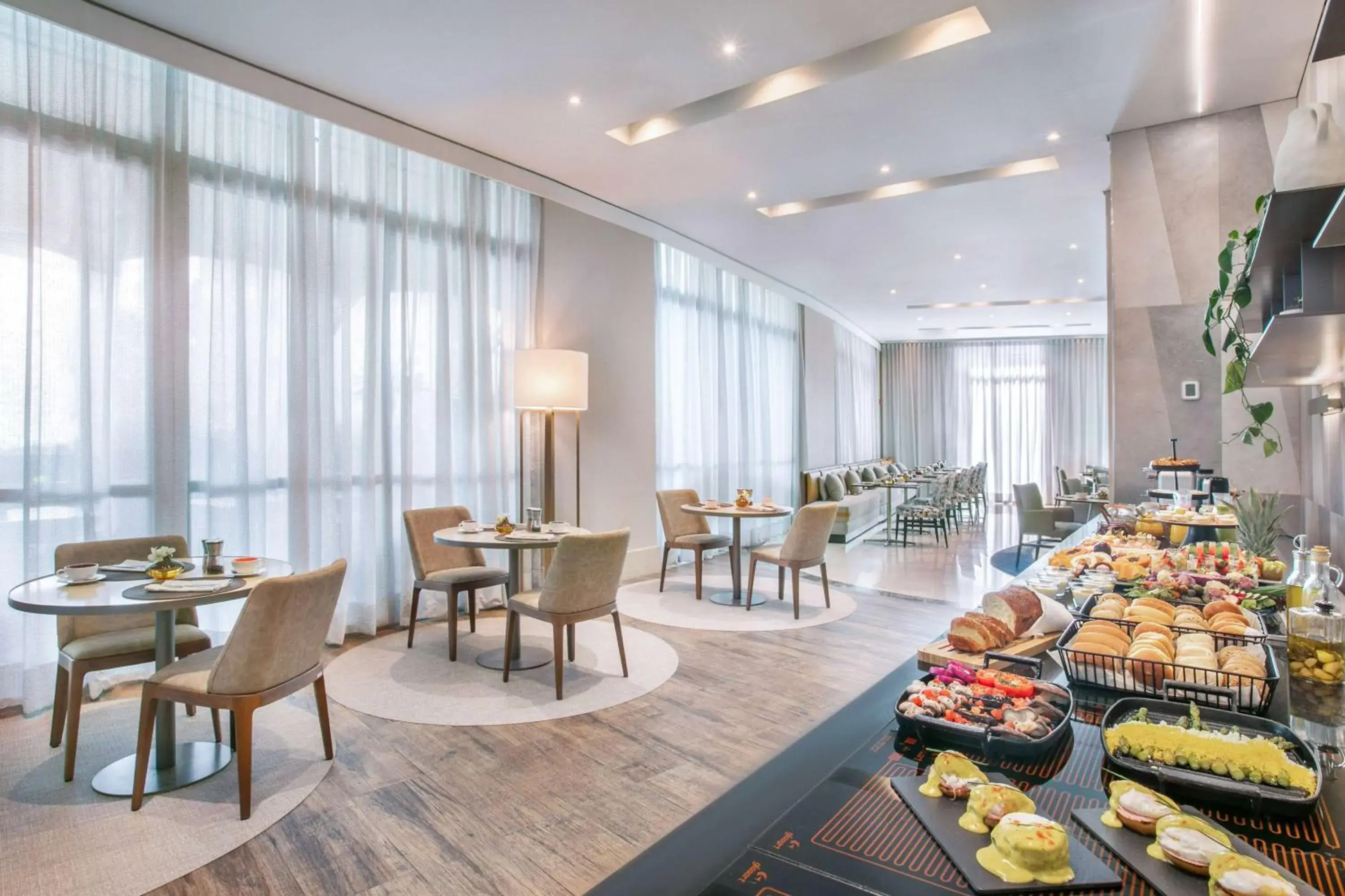 Property building in Meliá Jardim Europa Property building in Meliá Jardim Europa