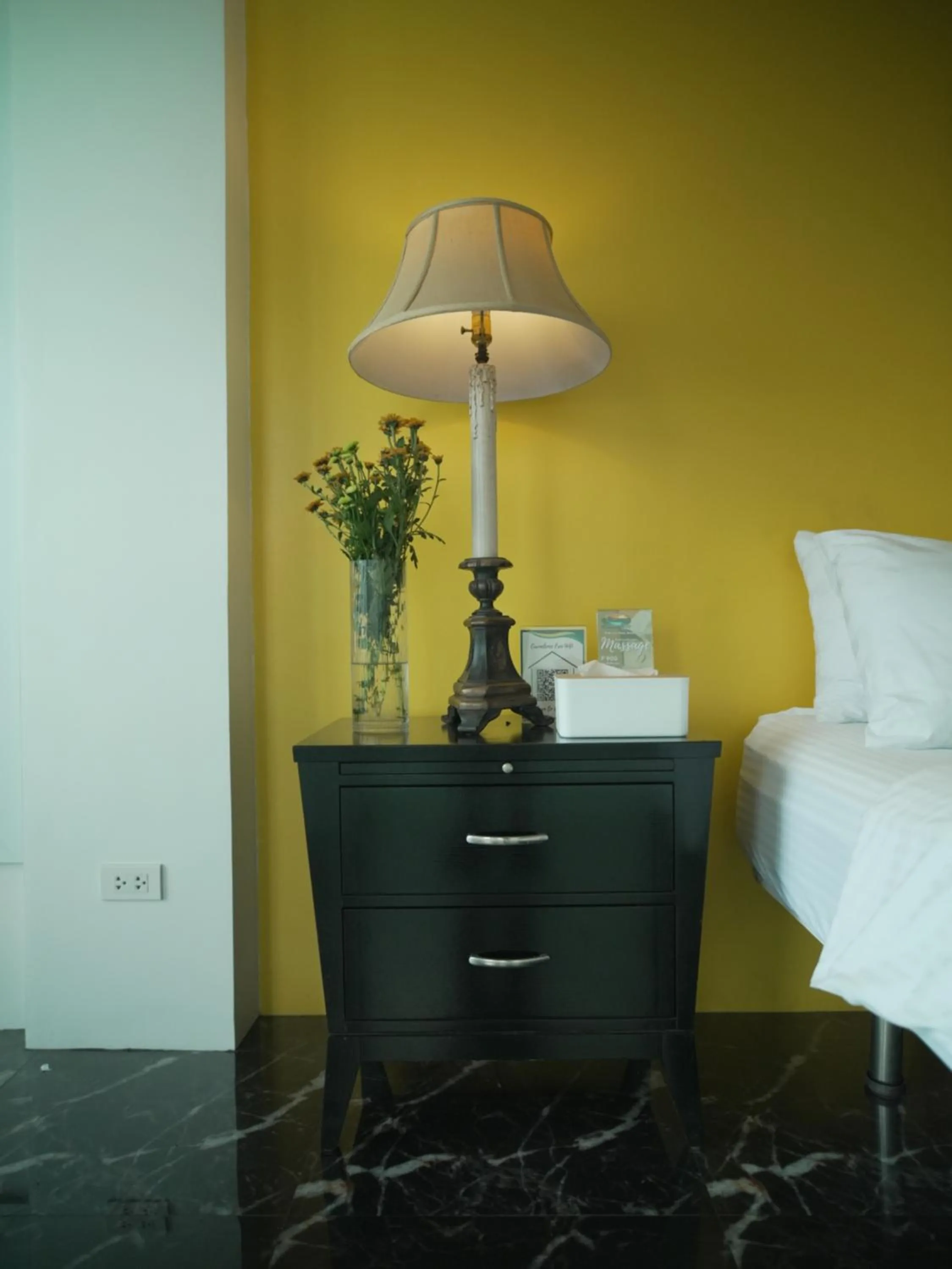 Bedroom, Bed in The Carmelence View