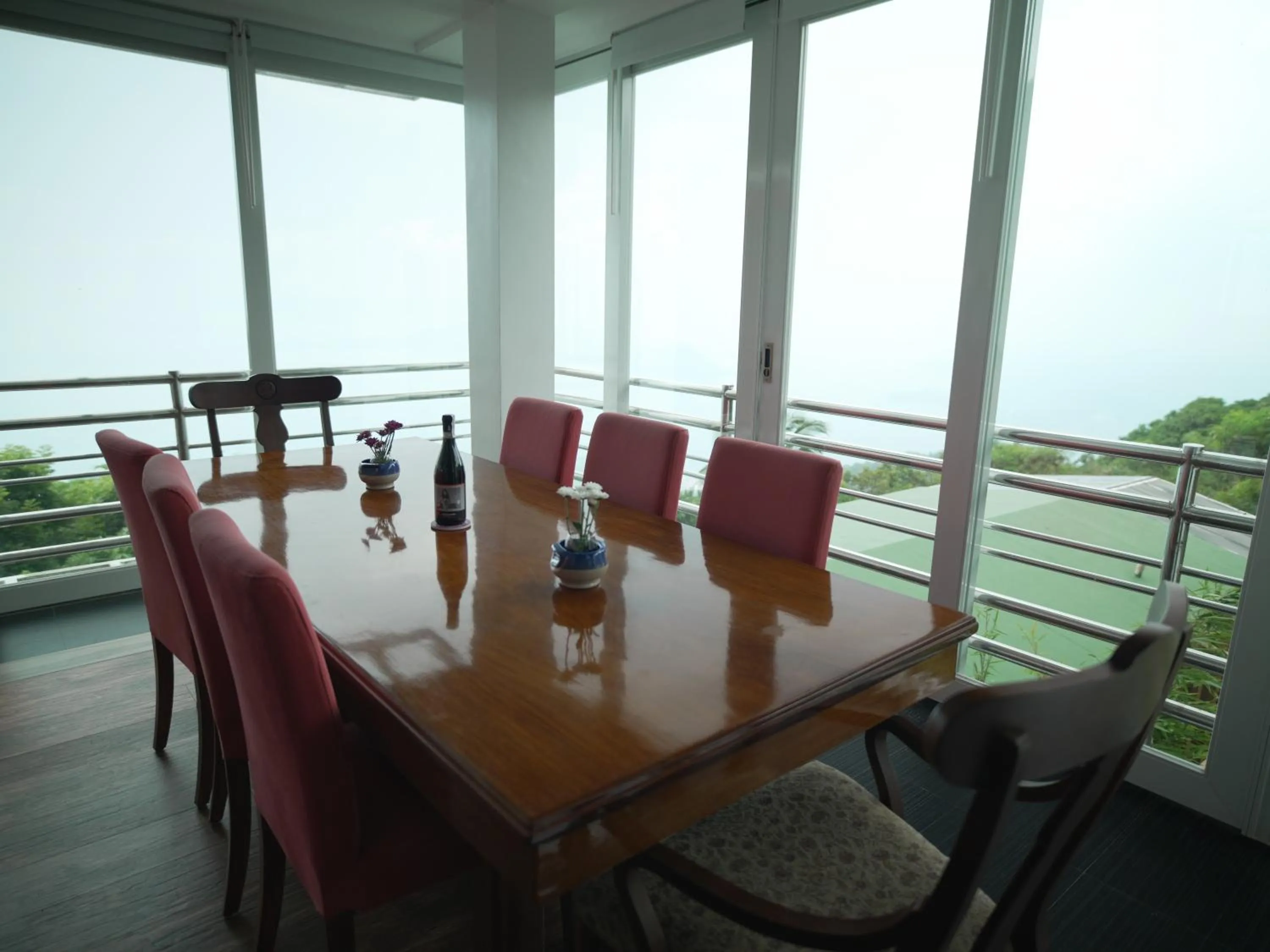 Restaurant/places to eat in The Carmelence View