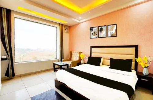Hotel Aroma Regency