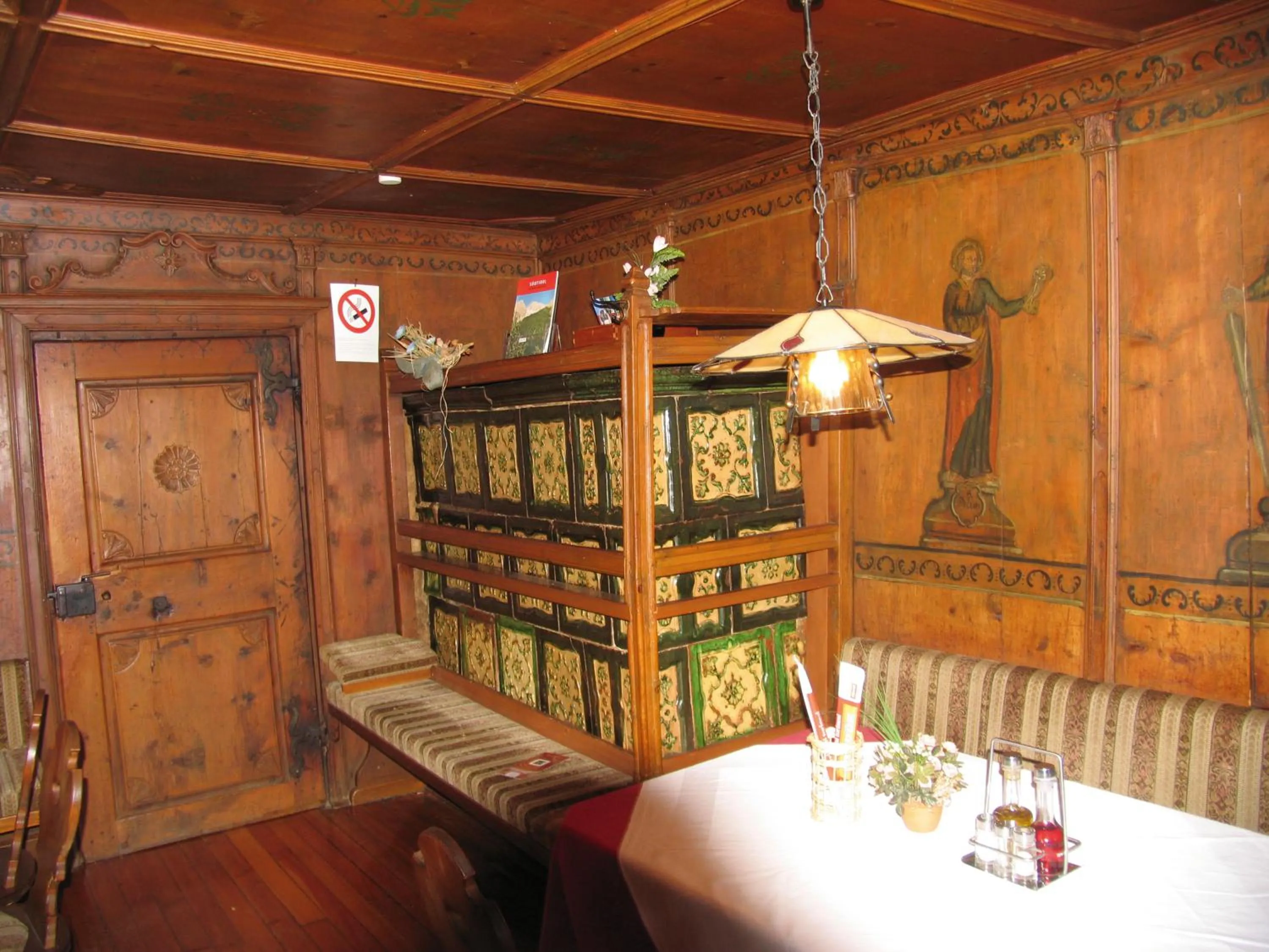 Communal lounge/ TV room in Hotel Bruggerwirt