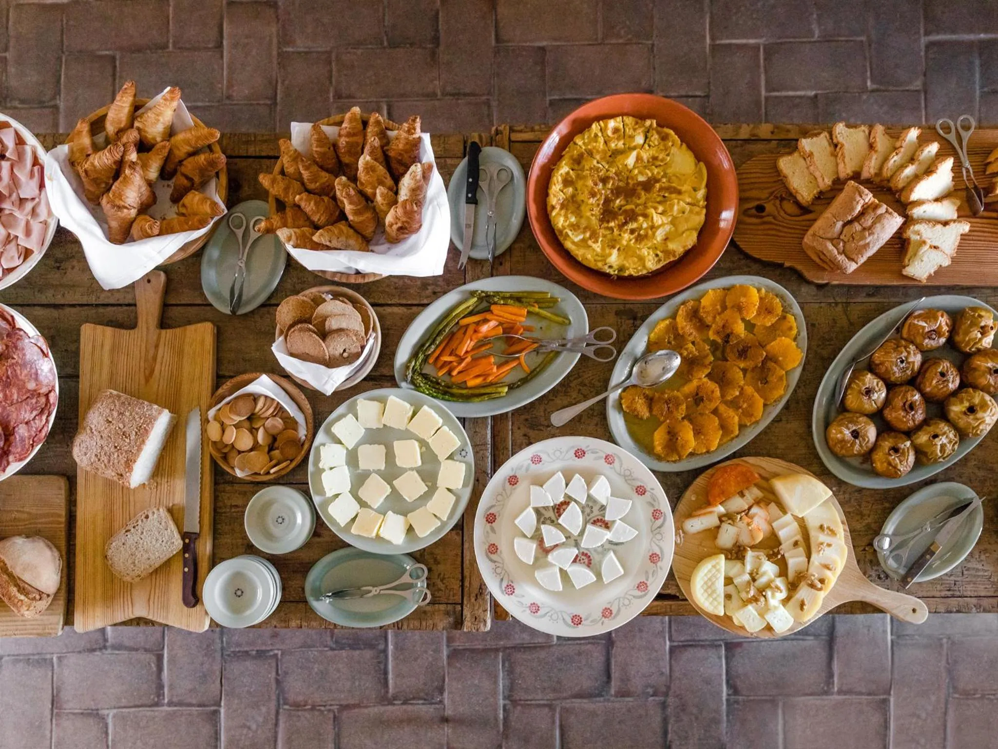 Breakfast in São Lourenço do Barrocal