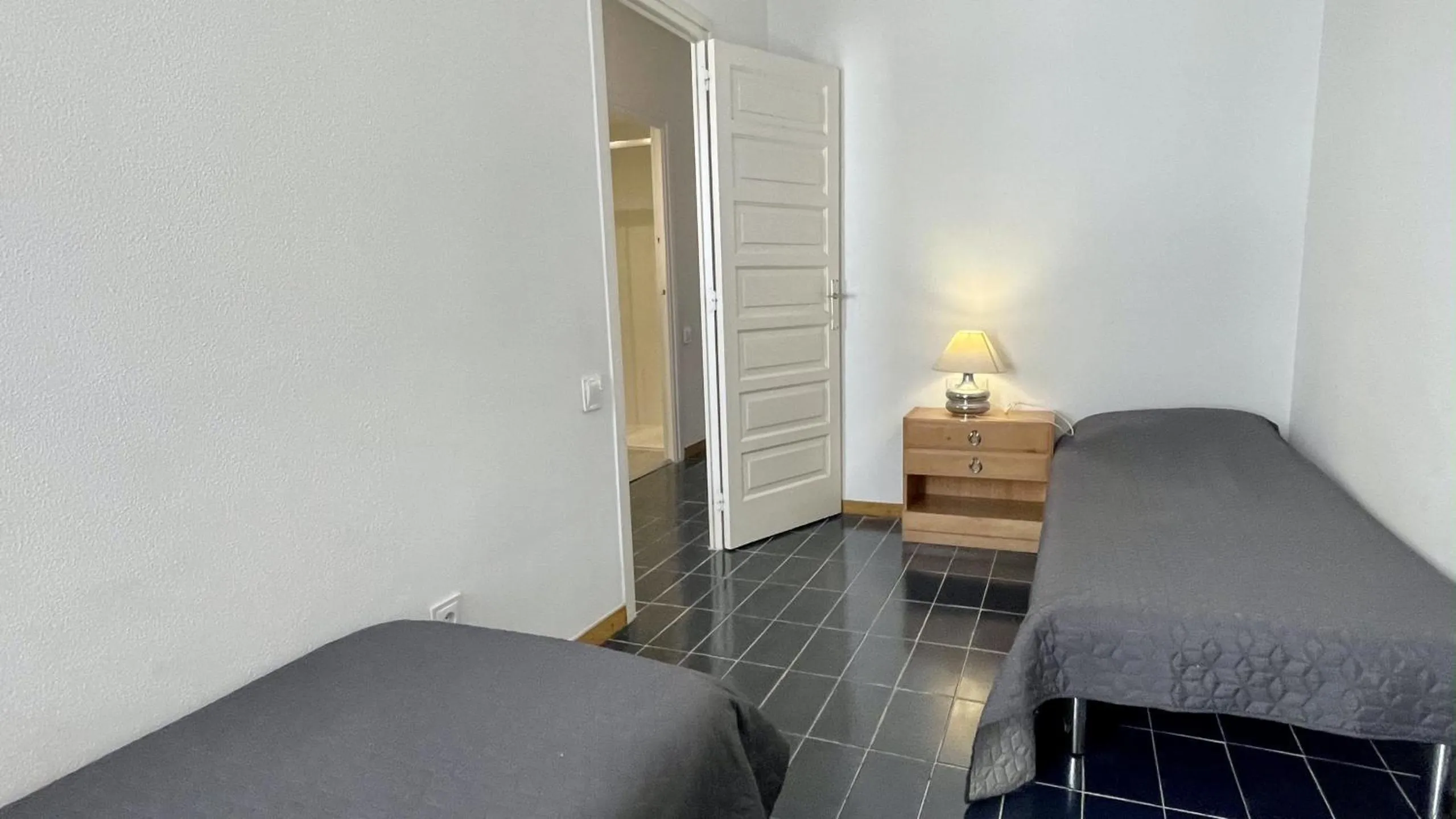 Bedroom, Bed in Passeig Del Mar 01