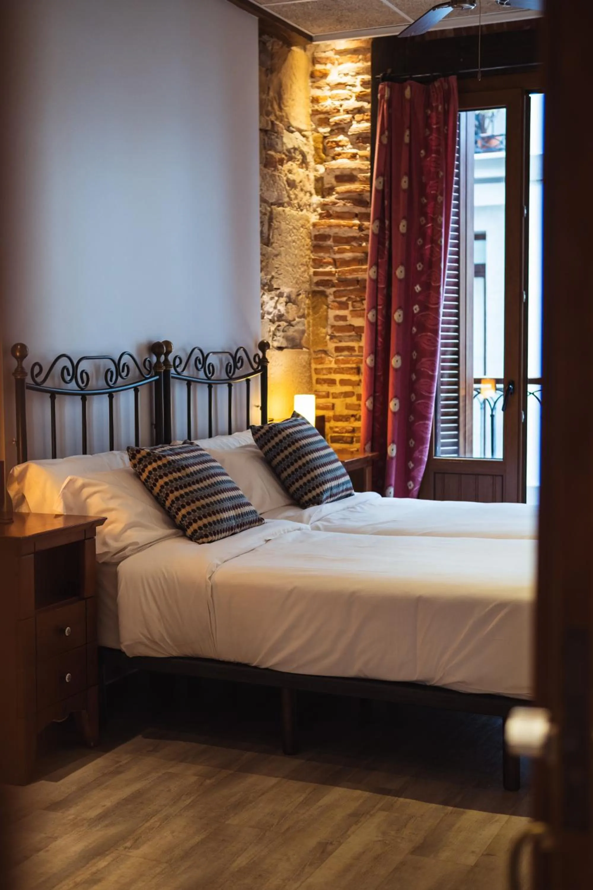 Bed in San Sebastián DOT Rooms