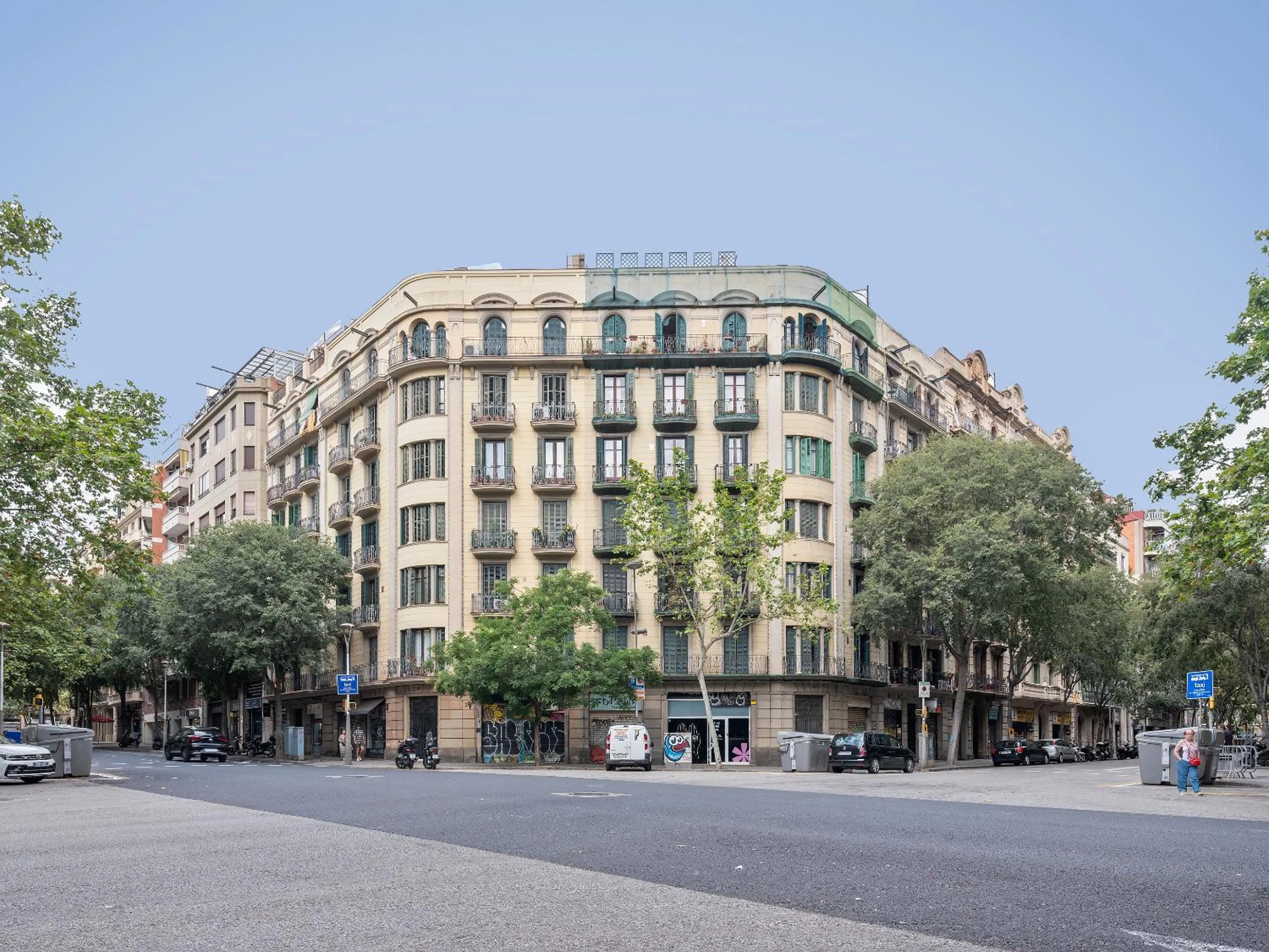 Property building in Numa I Caja Apartments