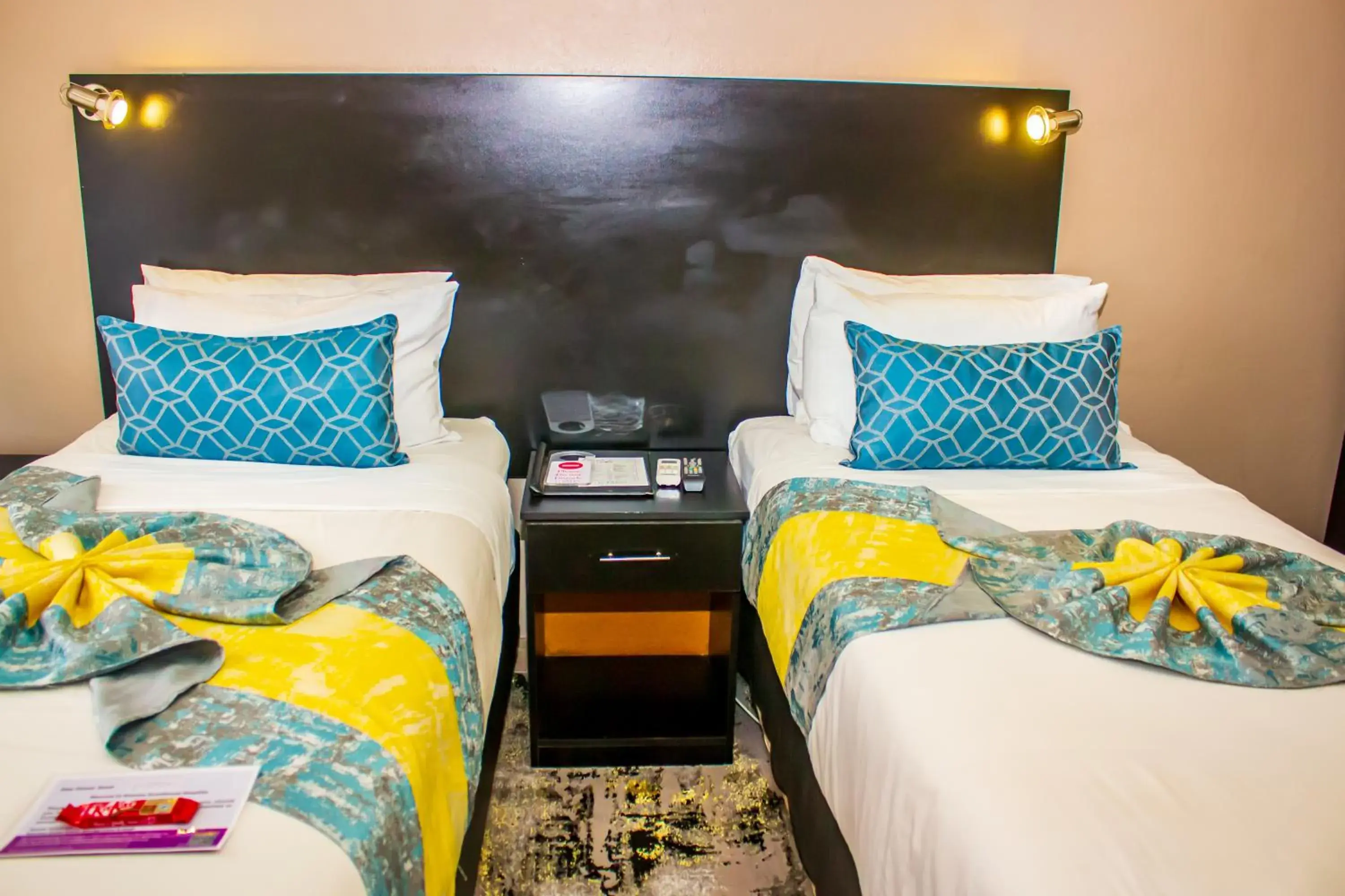 Standard Twin Room - single occupancy in Scenery Maqalika Guesthouse Standard Twin Room - single occupancy in Scenery Maqalika Guesthouse