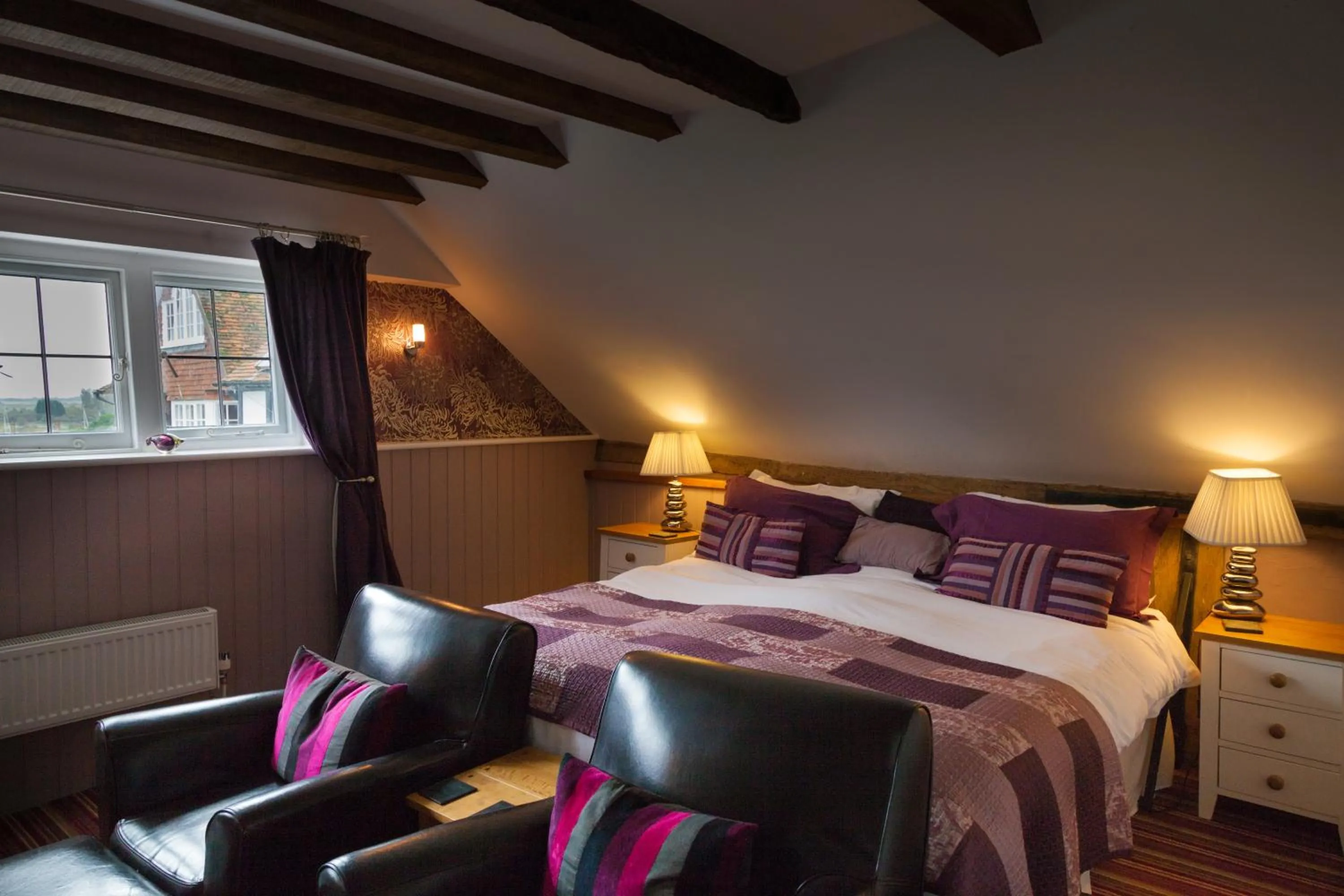 Double Room with Garden View - single occupancy in Haydens
