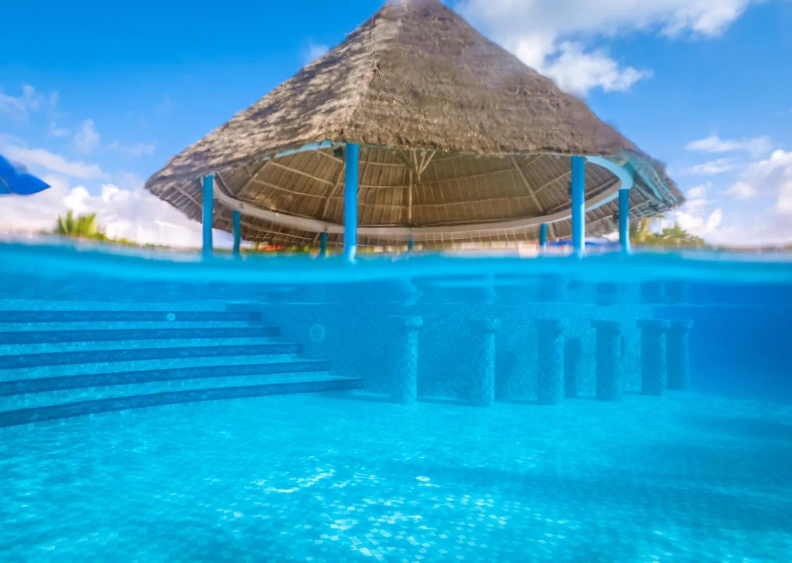 Swimming pool in Azao Resort & Spa