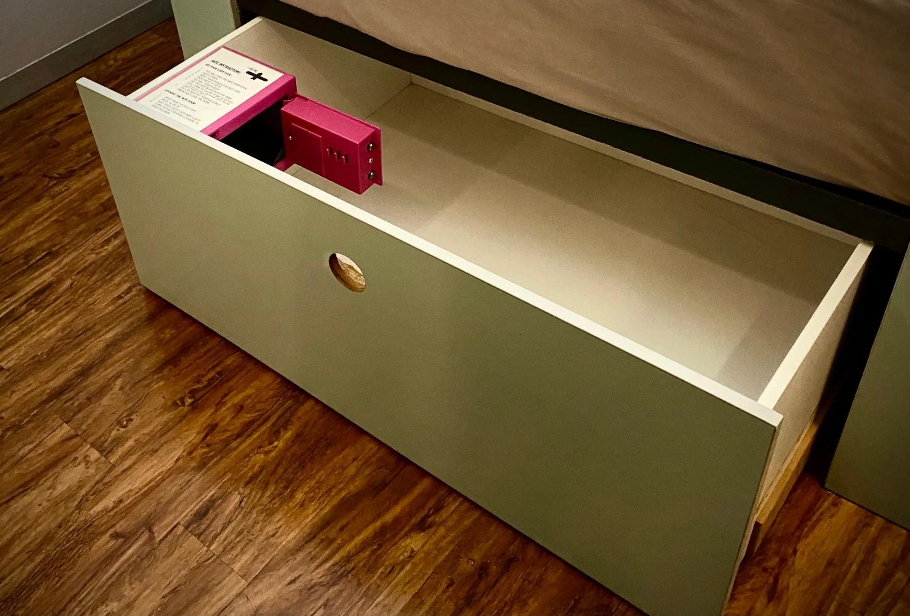 safe in Bannister Hotel