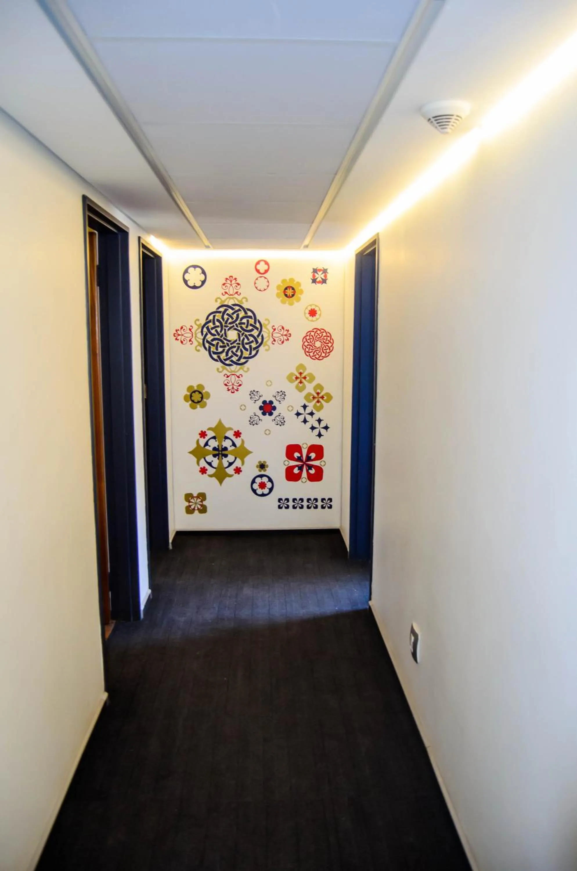 Decorative detail in Bannister Hotel