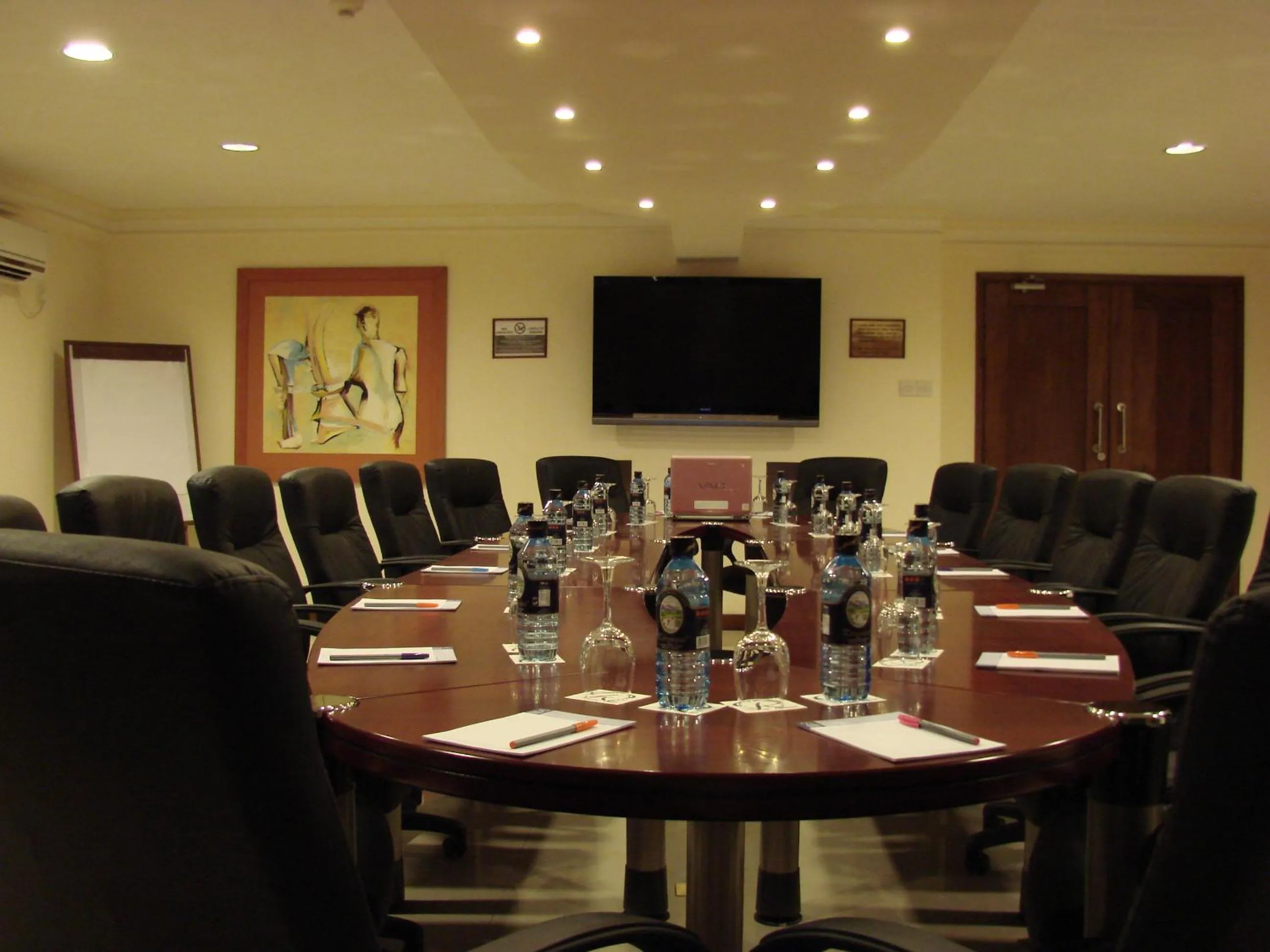 Meeting/conference room in Royal Court Hotel