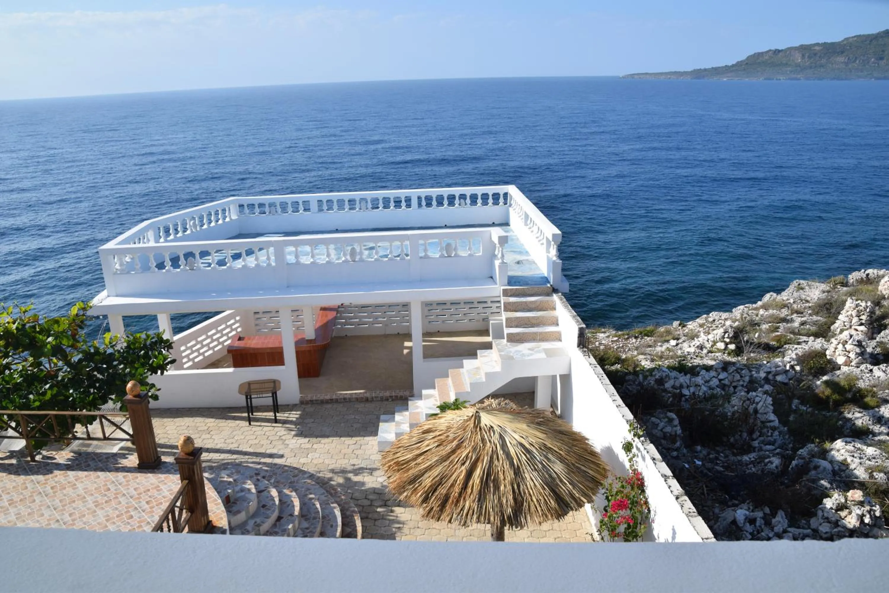 Restaurant/places to eat in Maxanika