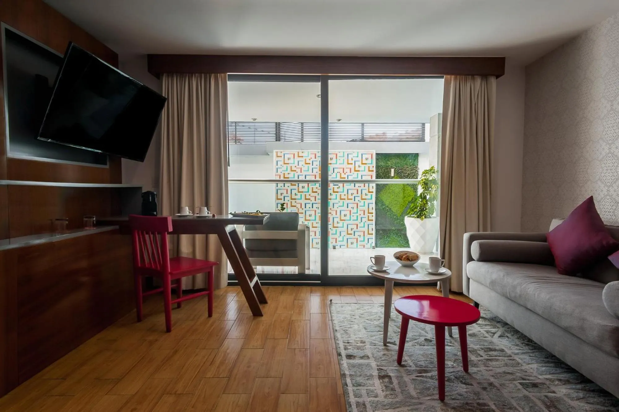 FCH Hotel Expo Adults only