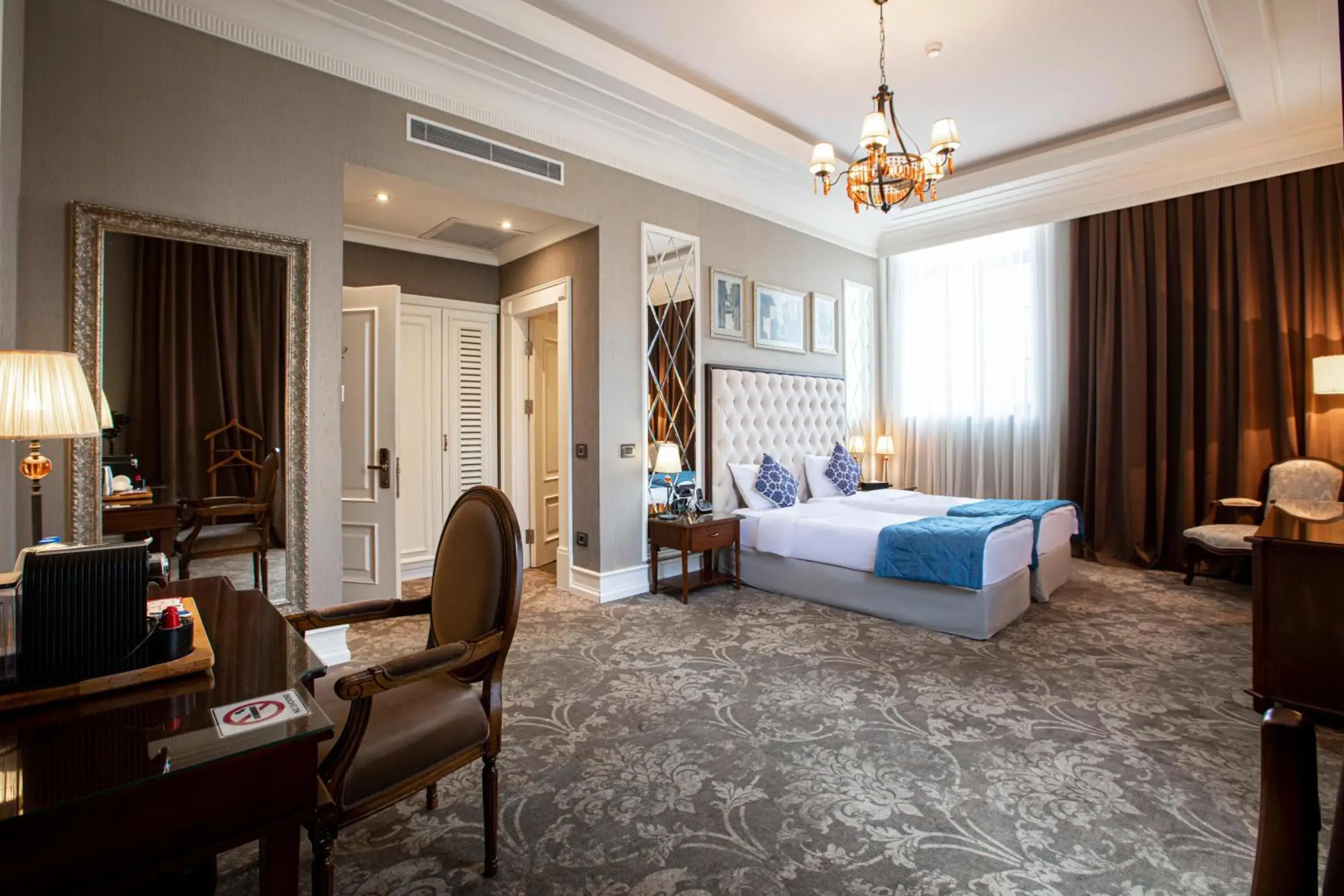 Standard Double or Twin Room in Sapphire City Hotel Standard Double or Twin Room in Sapphire City Hotel