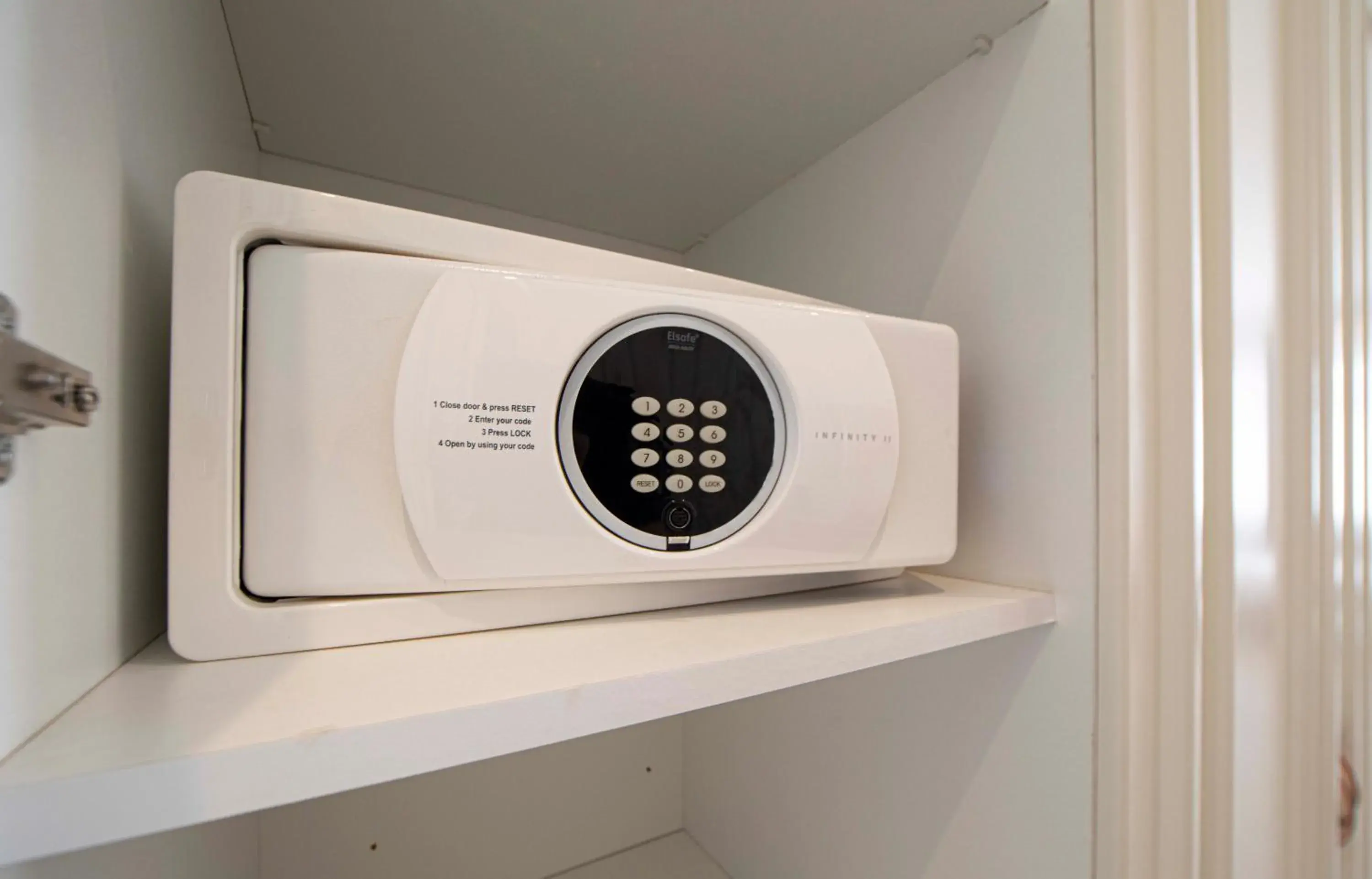 Deluxe Double or Twin Room in Sapphire City Hotel Deluxe Double or Twin Room in Sapphire City Hotel