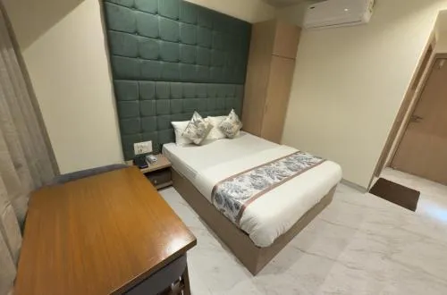 Hotel Zampex Executive - Premium Couple Friendly Hotel