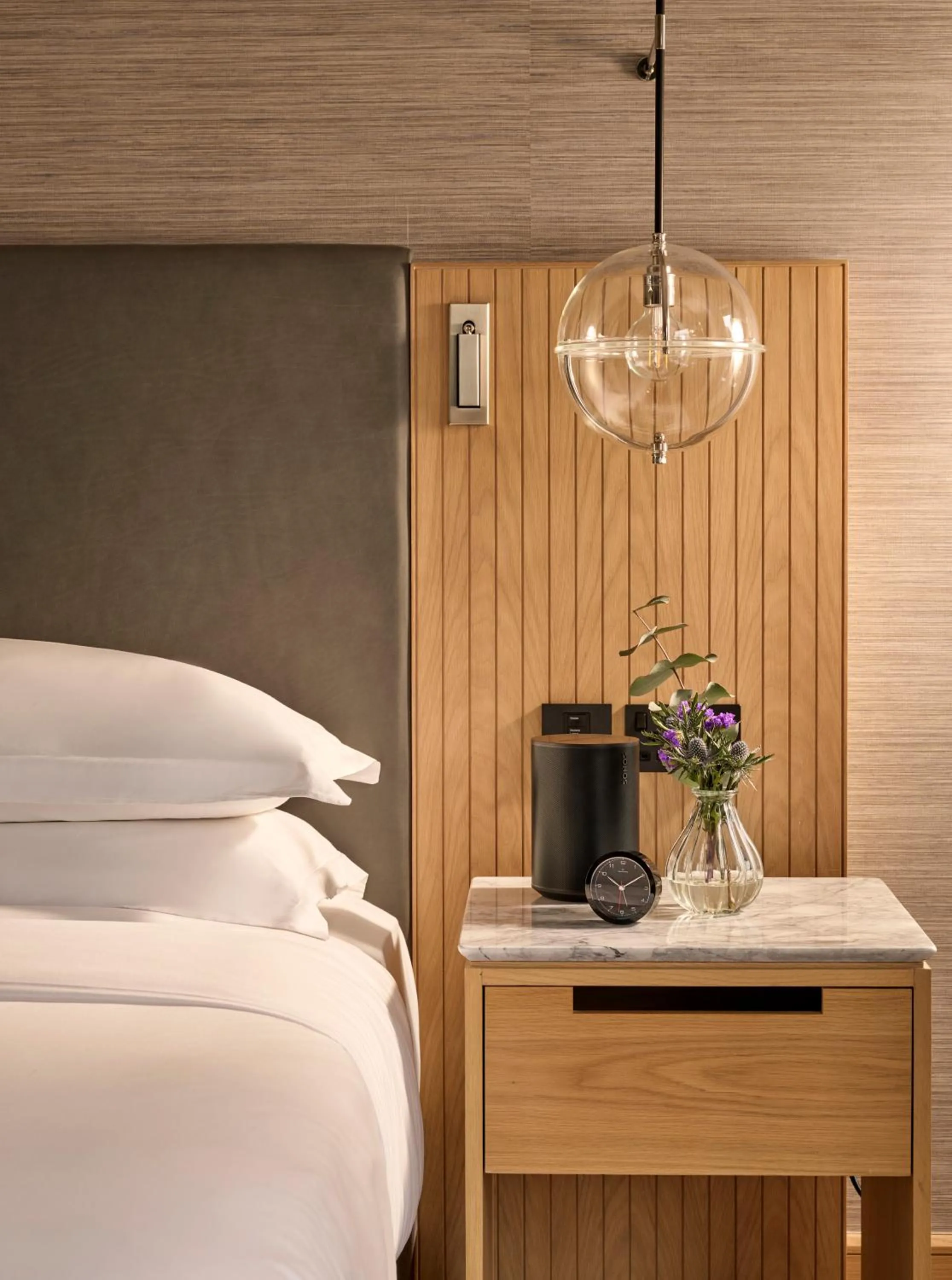 Bed in Hyatt Regency London Olympia