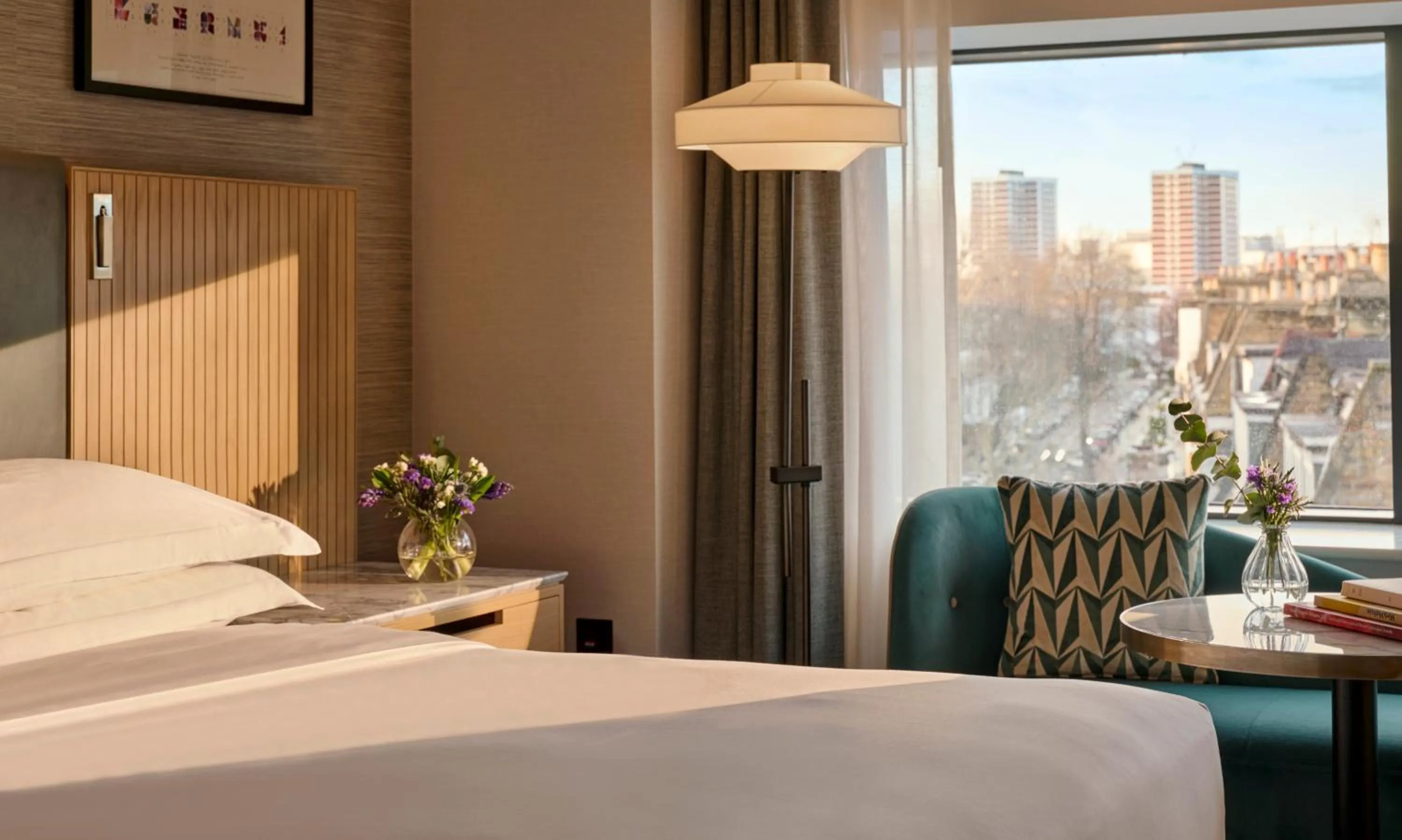 Bed in Hyatt Regency London Olympia