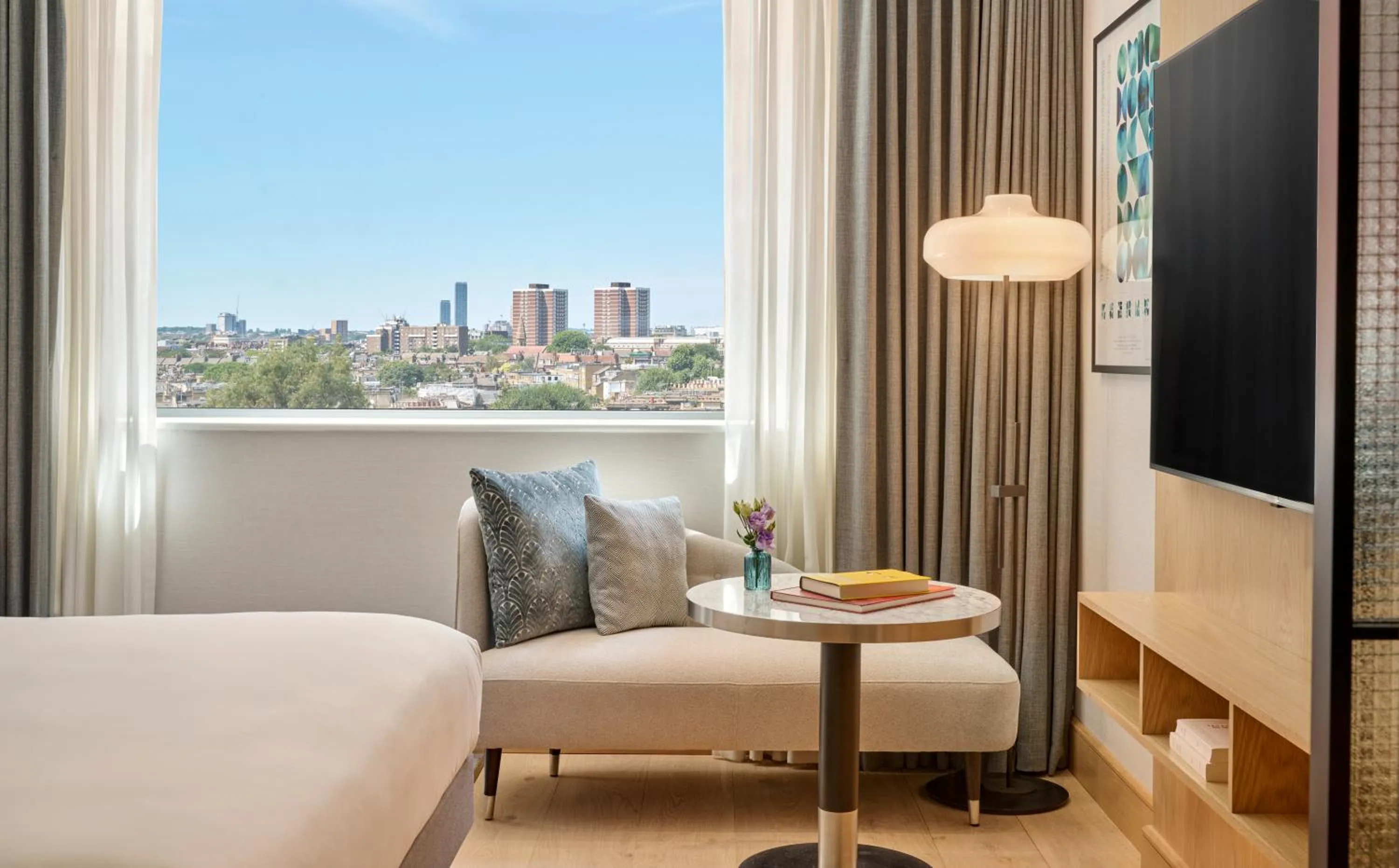 Bedroom in Hyatt Regency London Olympia
