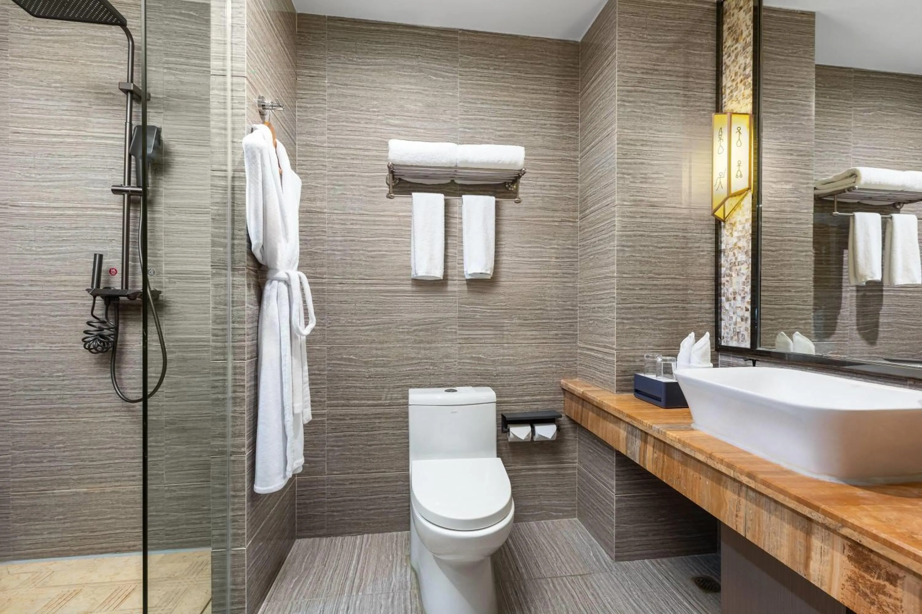 Twin Room - Non-Smoking in Days Hotel by Wyndham Lijiang Gucheng
