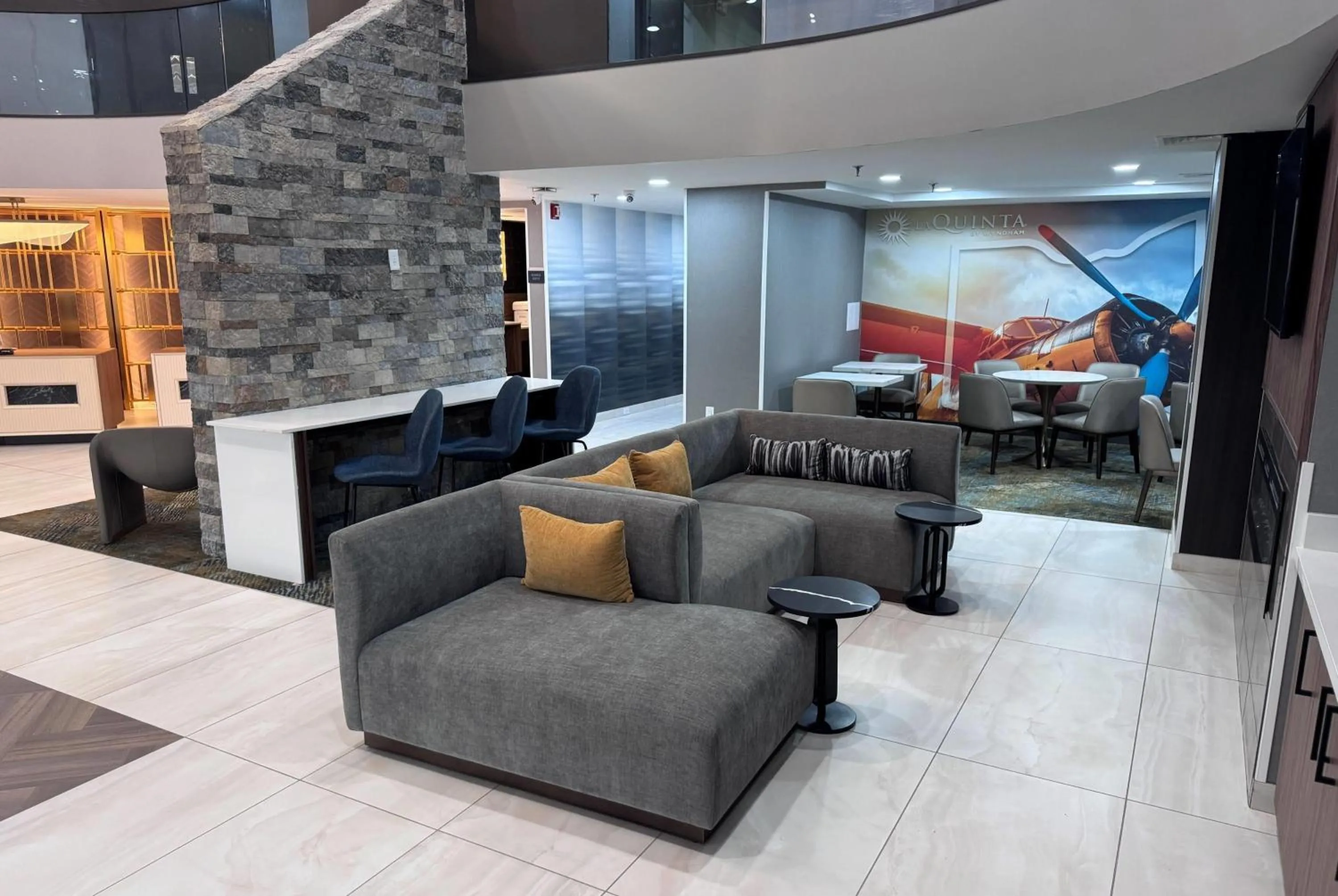 Hawthorn Extended Stay by Wyndham Miamisburg Dayton South