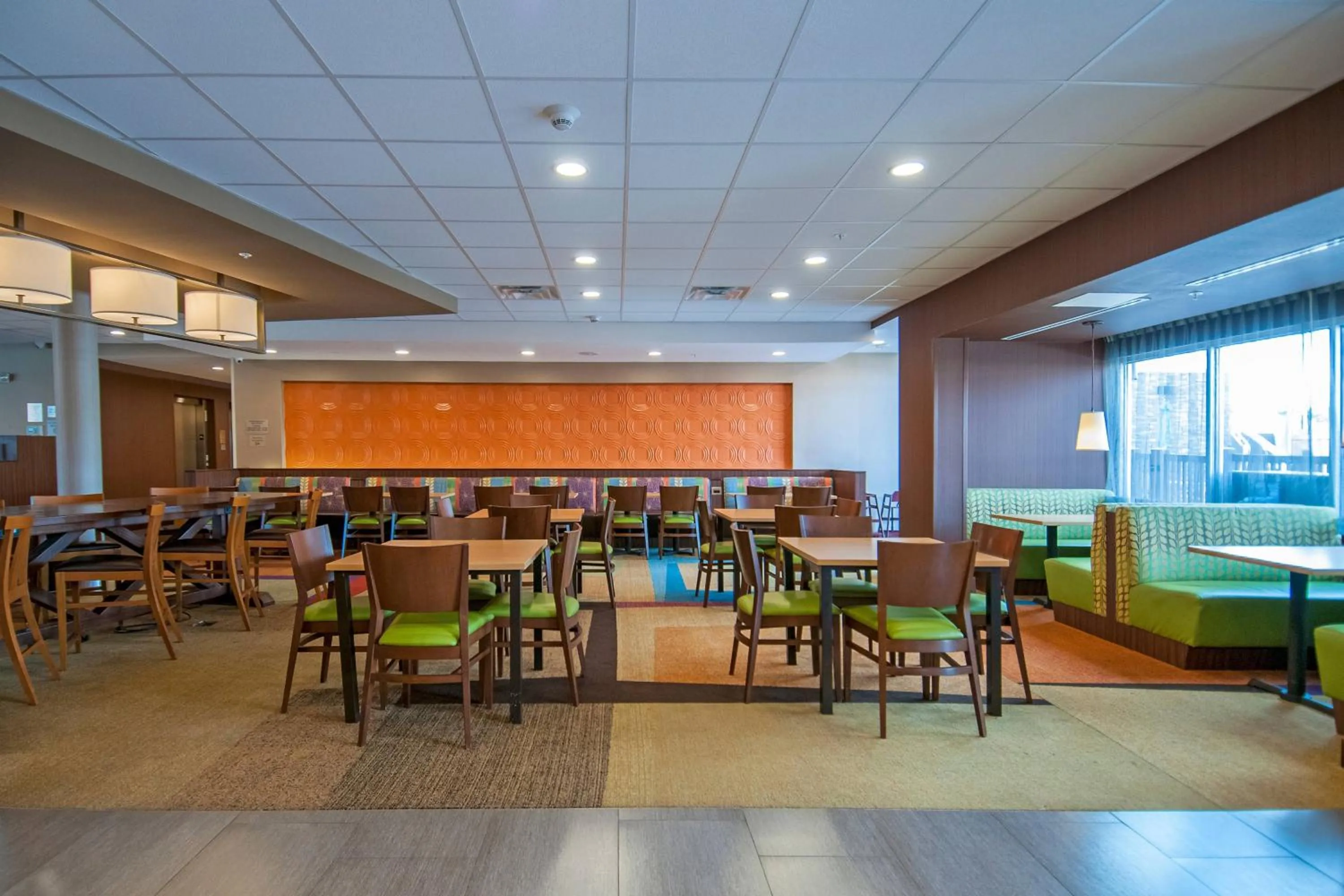 Breakfast in Fairfield Inn & Suites by Marriott Dallas Plano North