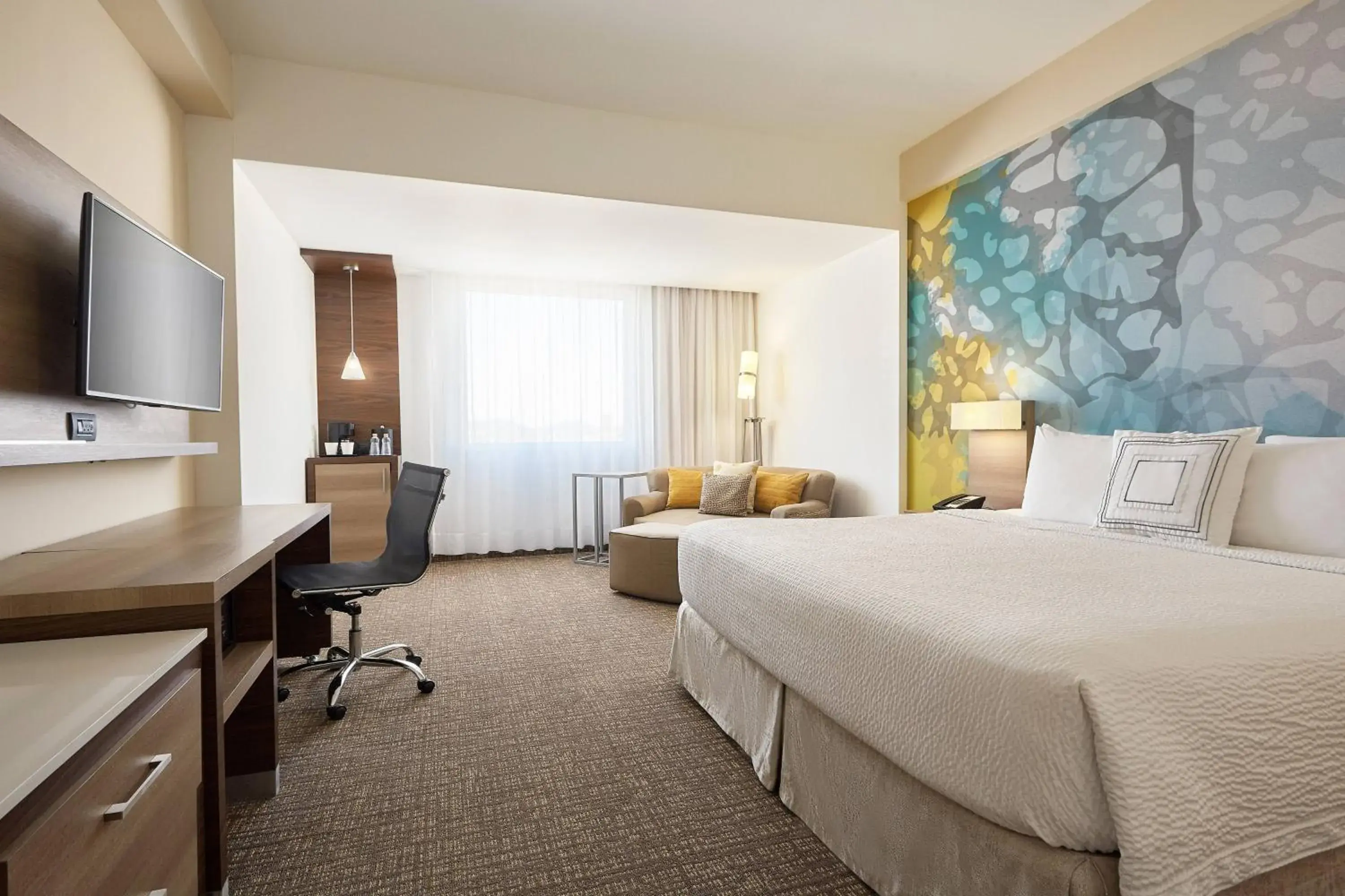 Large King Room with Sofa Bed in Courtyard by Marriott Hermosillo Large King Room with Sofa Bed in Courtyard by Marriott Hermosillo