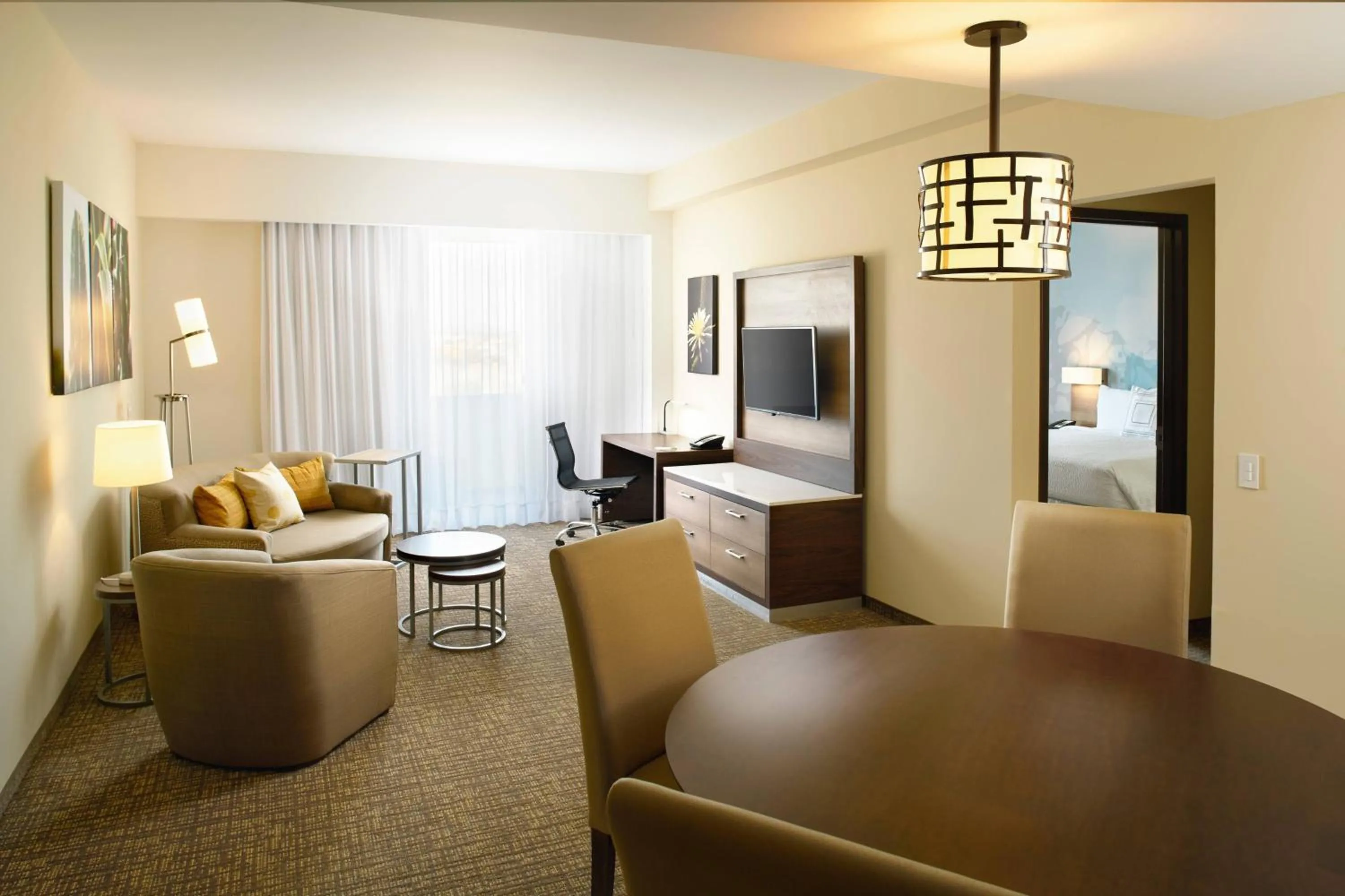 Living room in Courtyard by Marriott Hermosillo