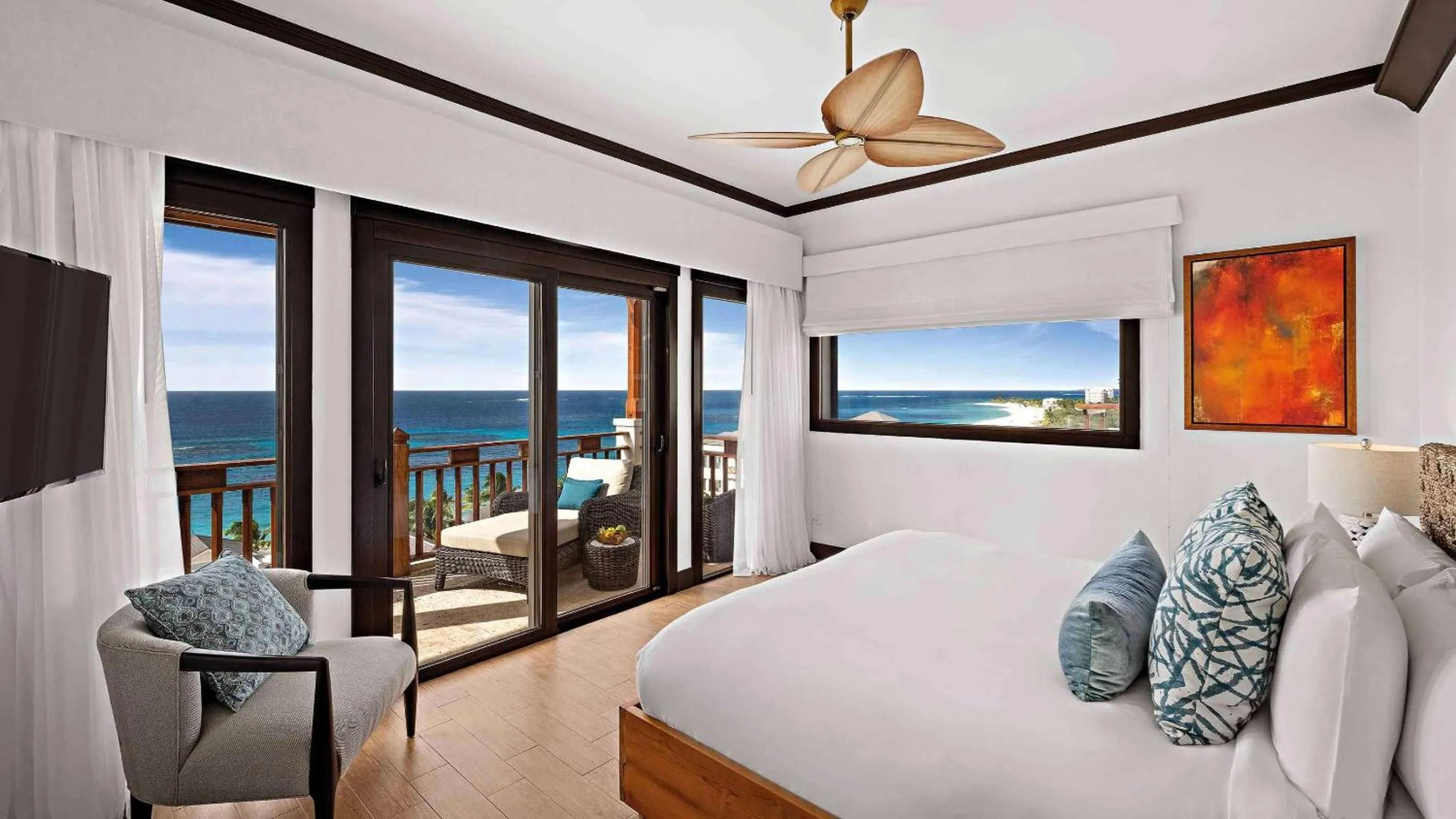 Bed in Zemi Beach House, LXR Hotels & Resorts