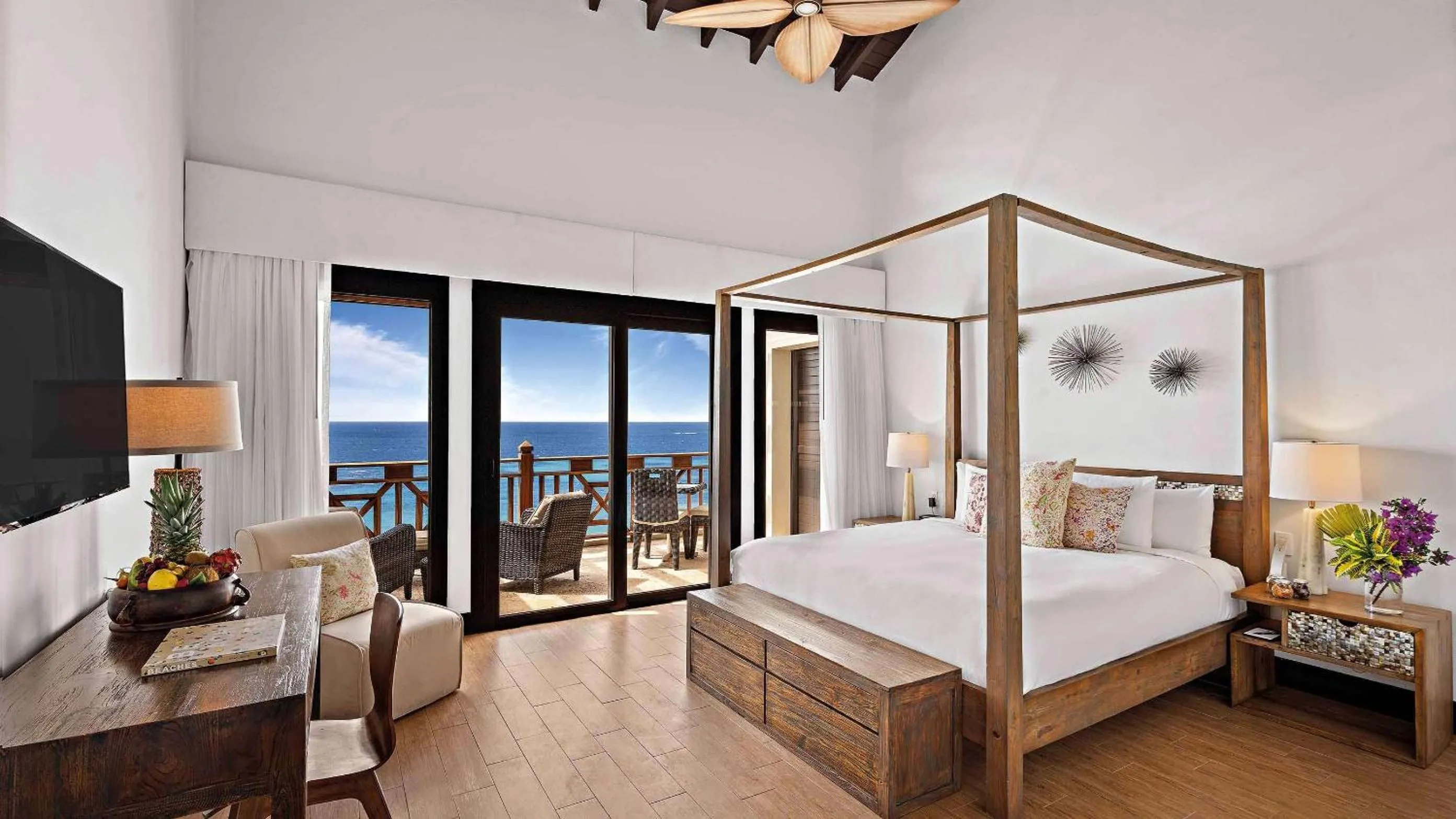 Bed in Zemi Beach House, LXR Hotels & Resorts