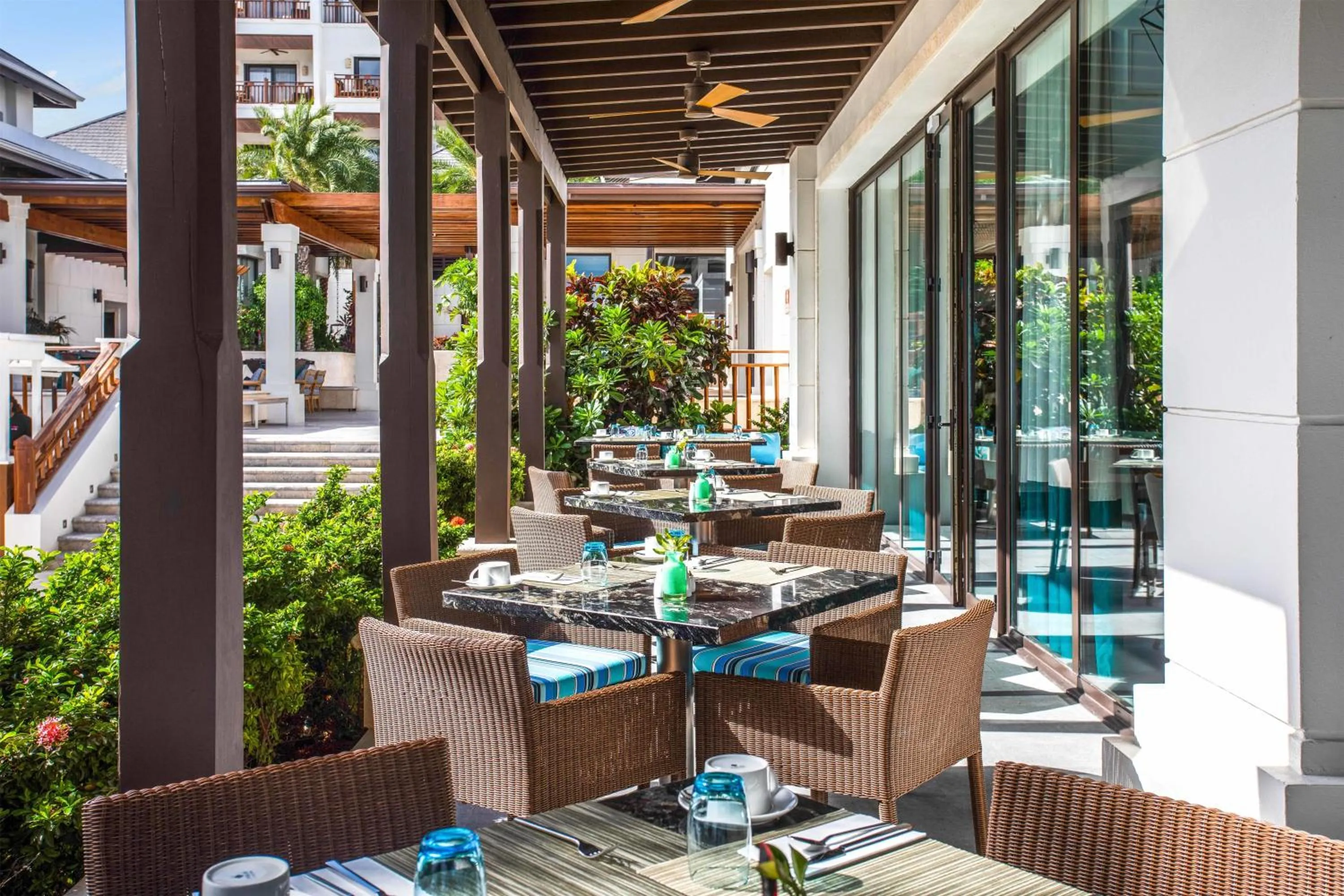 Restaurant/places to eat in Zemi Beach House, LXR Hotels & Resorts