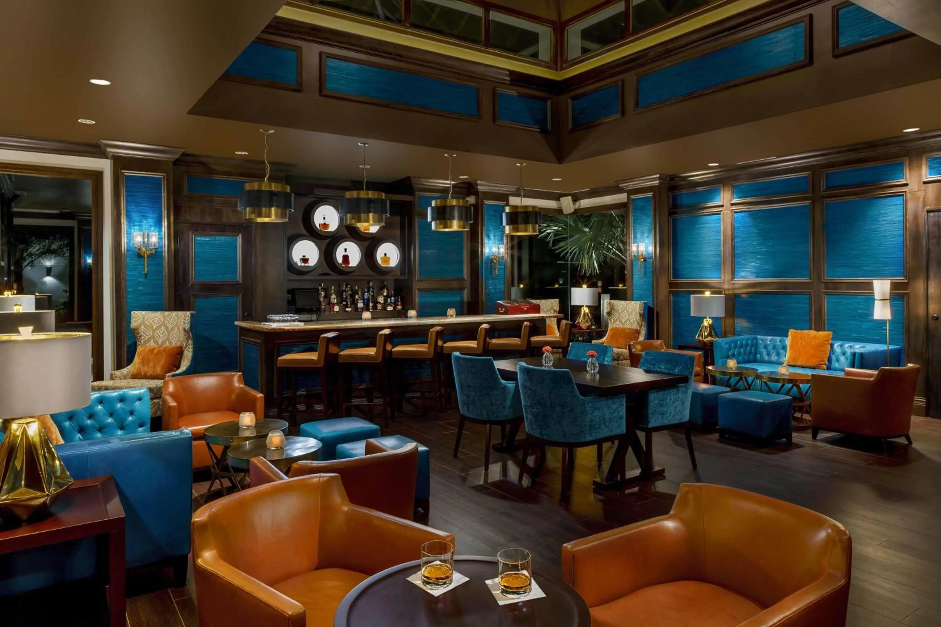 Dining area in Zemi Beach House, LXR Hotels & Resorts