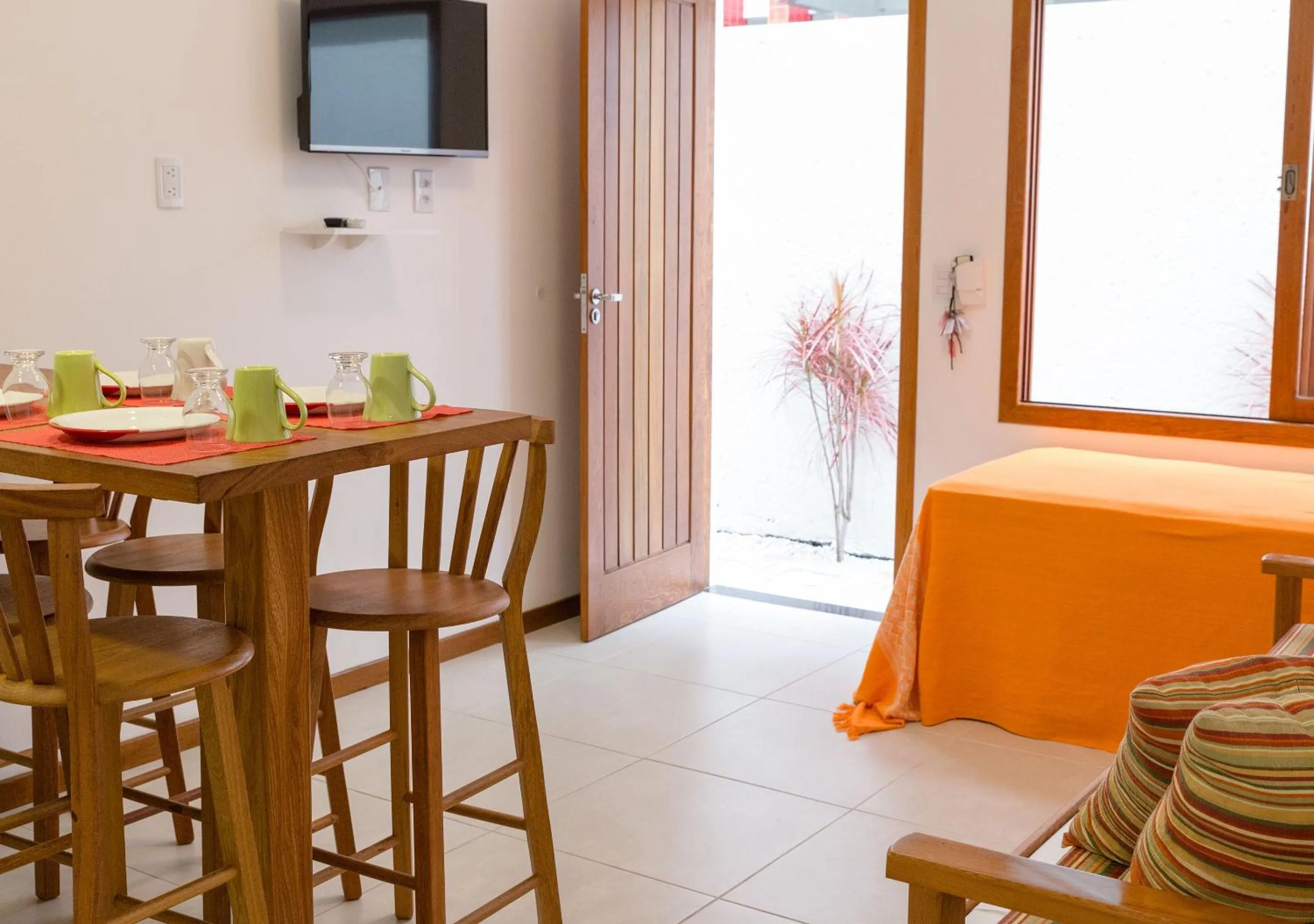 kitchen, Bed in Pousada Maiken