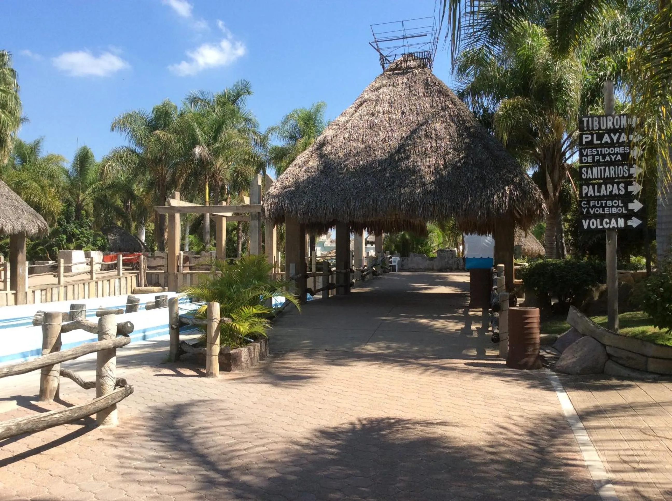 Decorative detail in Hotel Y Parque Acuático La Caldera