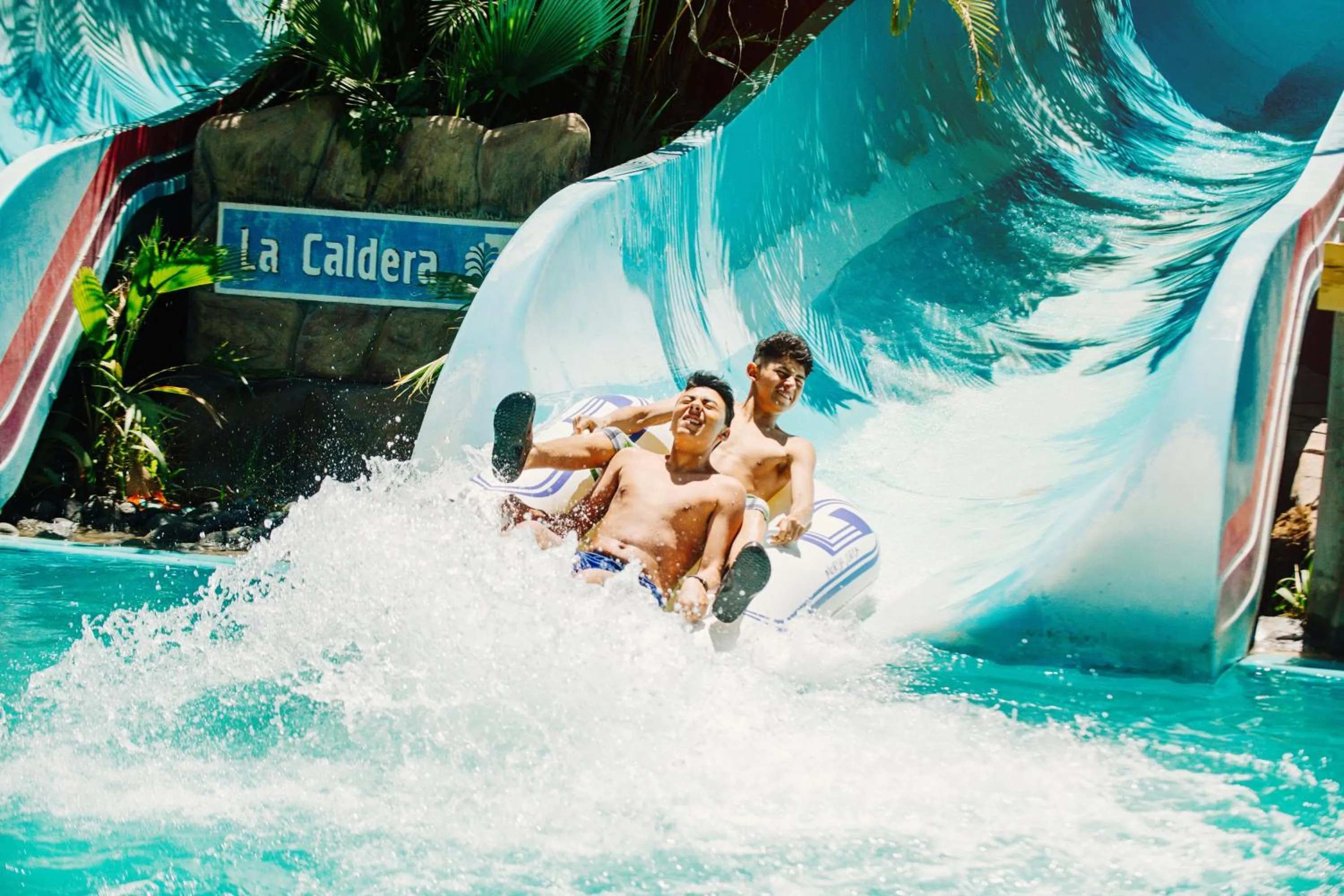Hotel Y Parque Acuático La Caldera