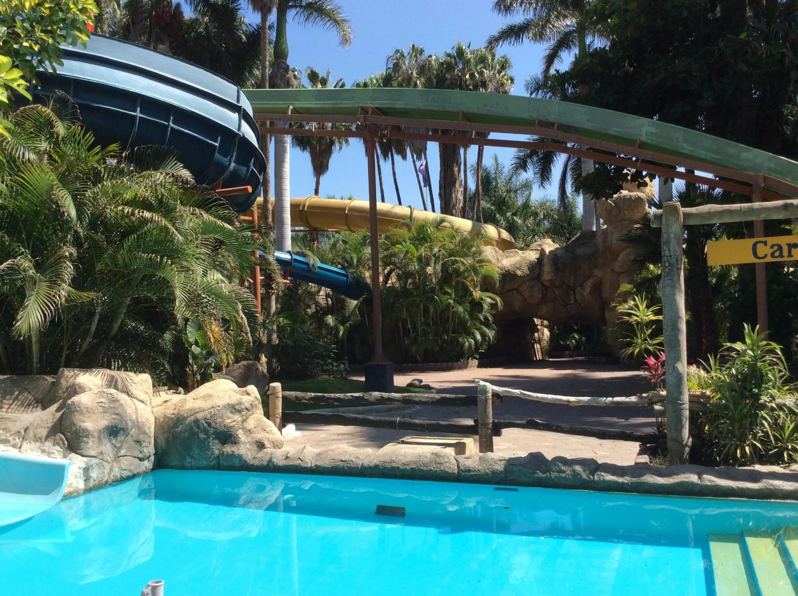 Swimming pool in Hotel Y Parque Acuático La Caldera