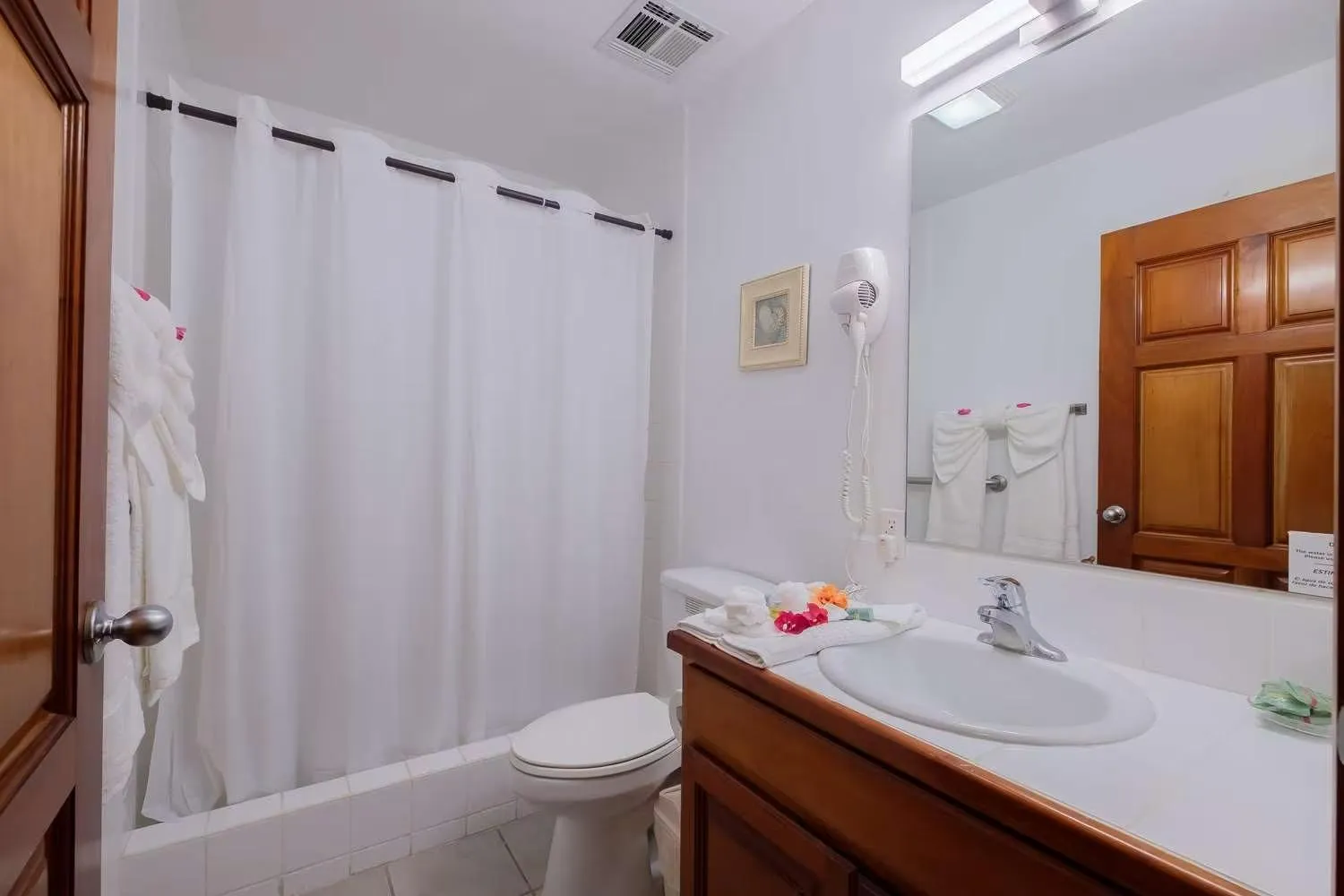 Bathroom in Best Western Grand Baymen Gardens